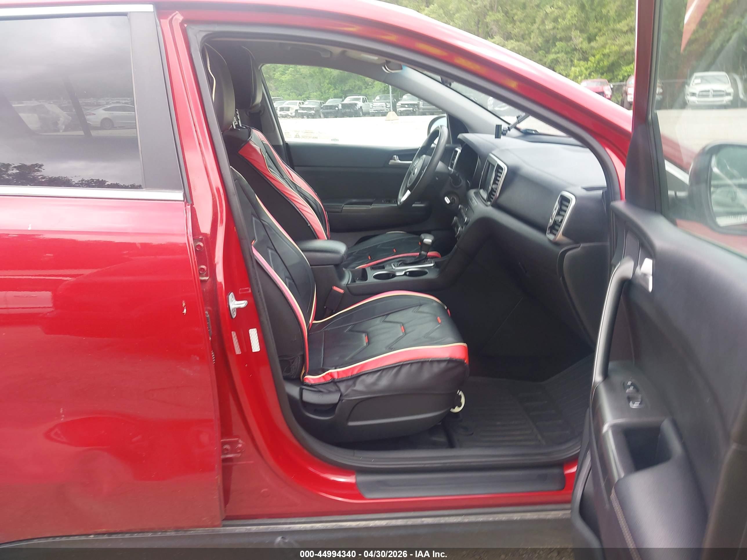 KIA SPORTAGE image 5