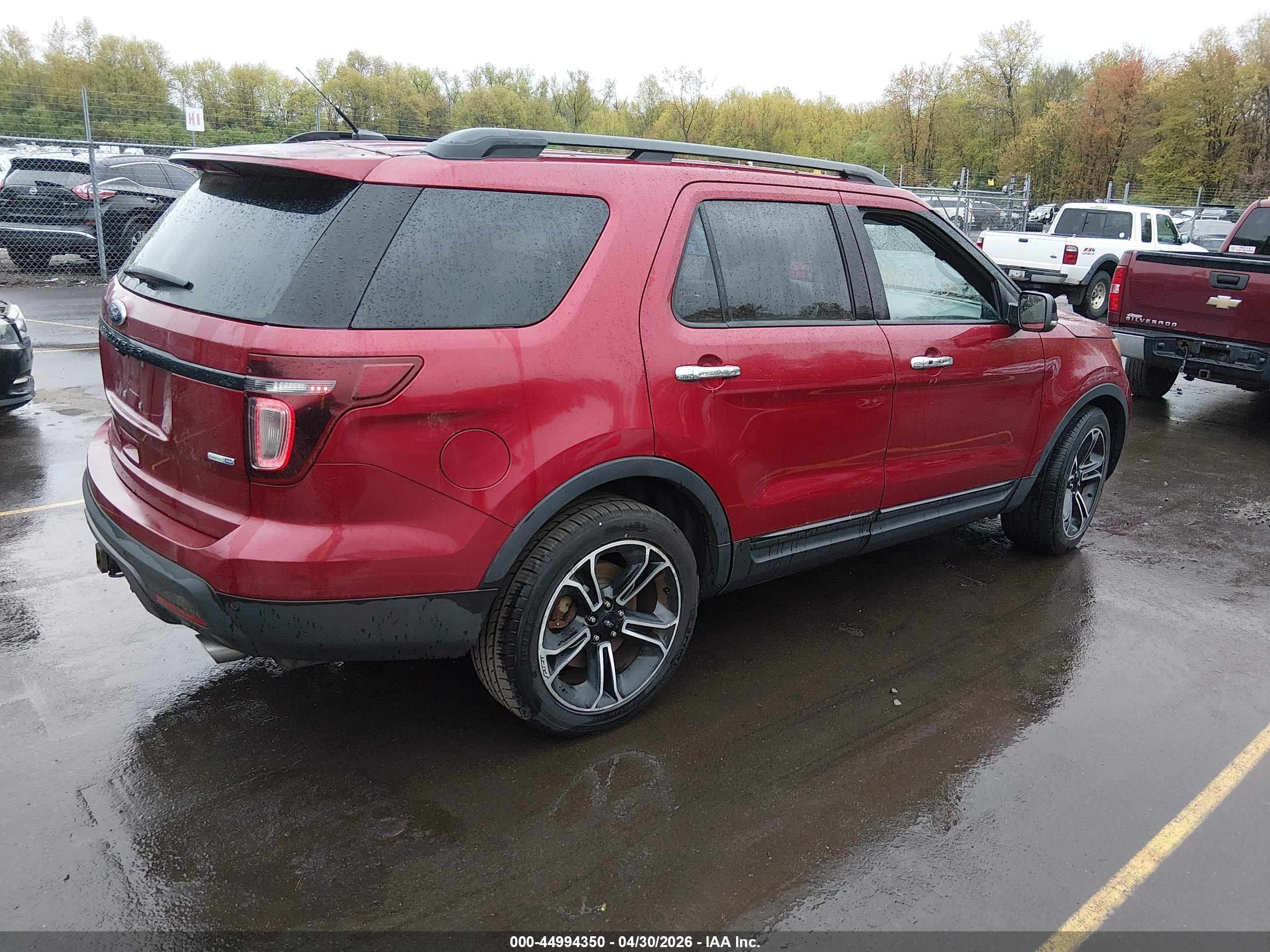 FORD EXPLORER image 4