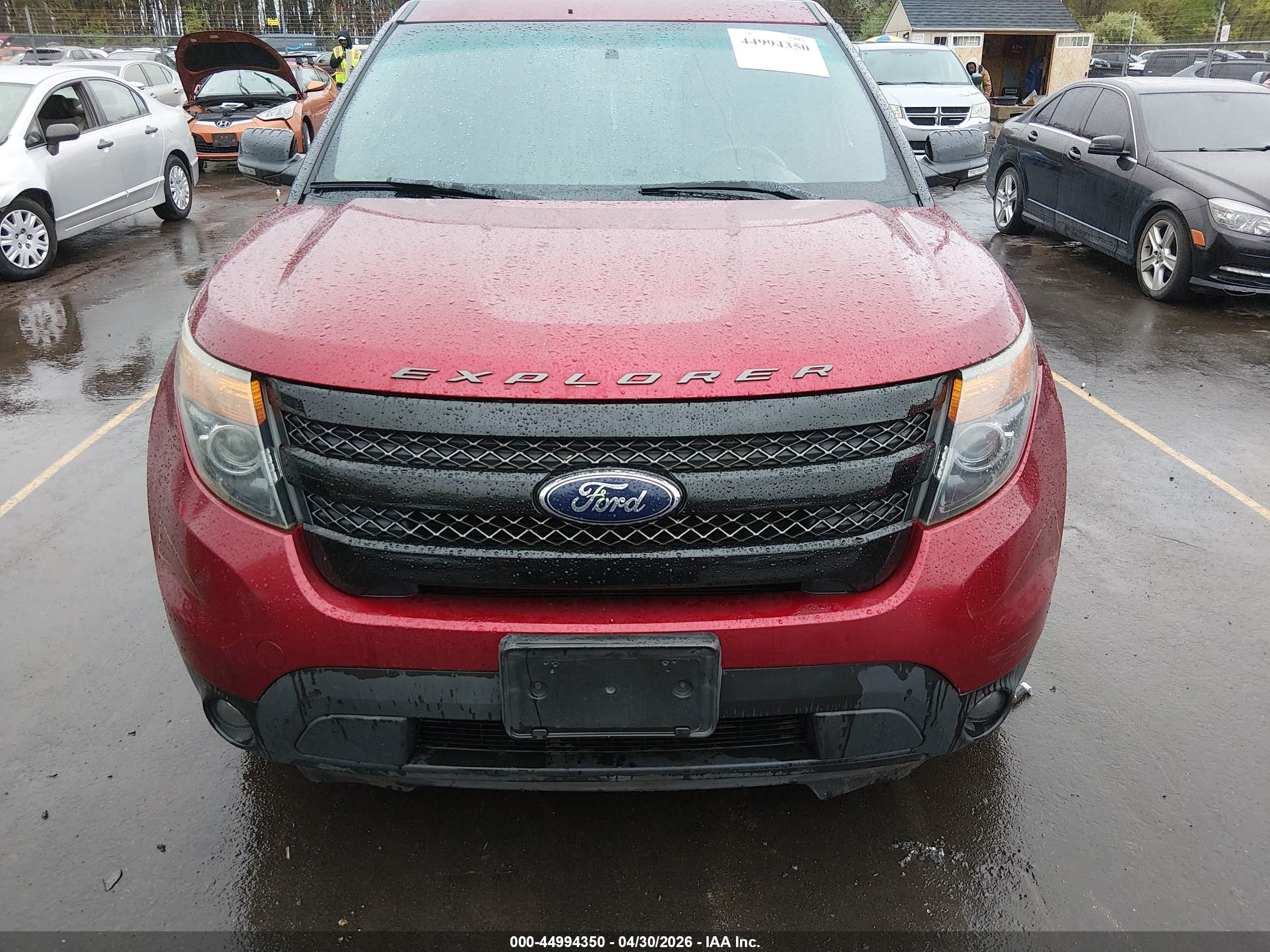 FORD EXPLORER image 6