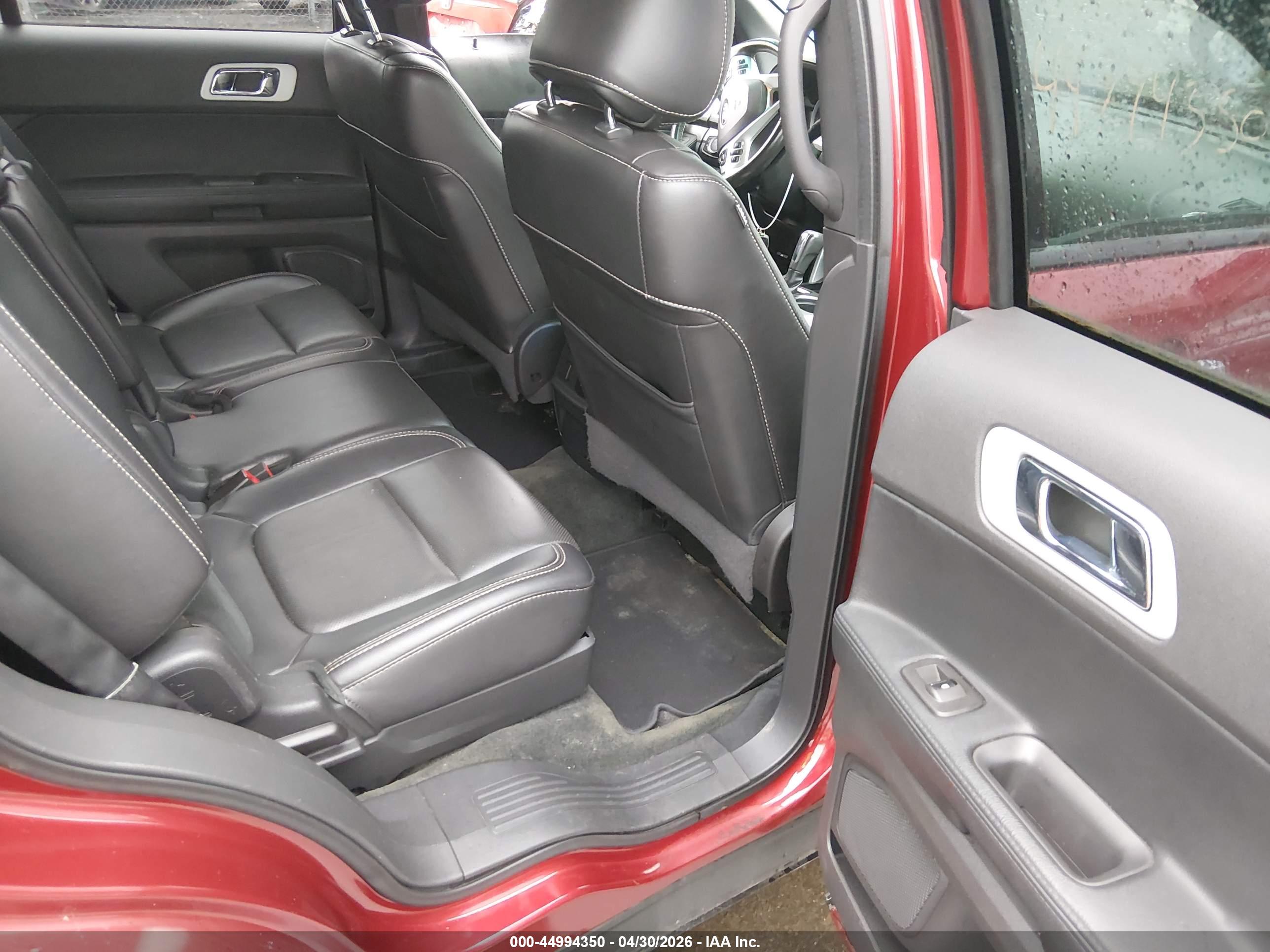 FORD EXPLORER image 8