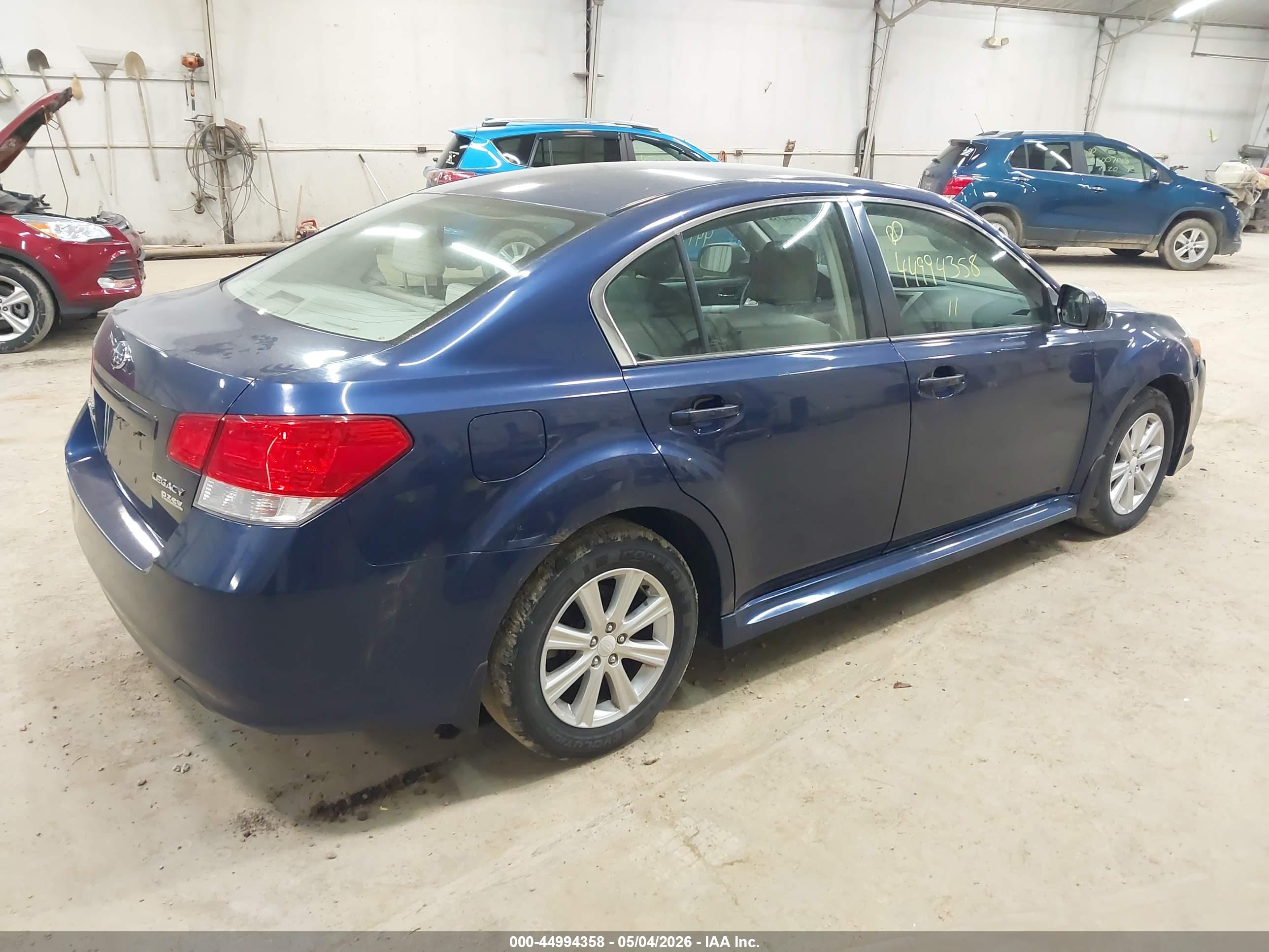 SUBARU LEGACY image 4