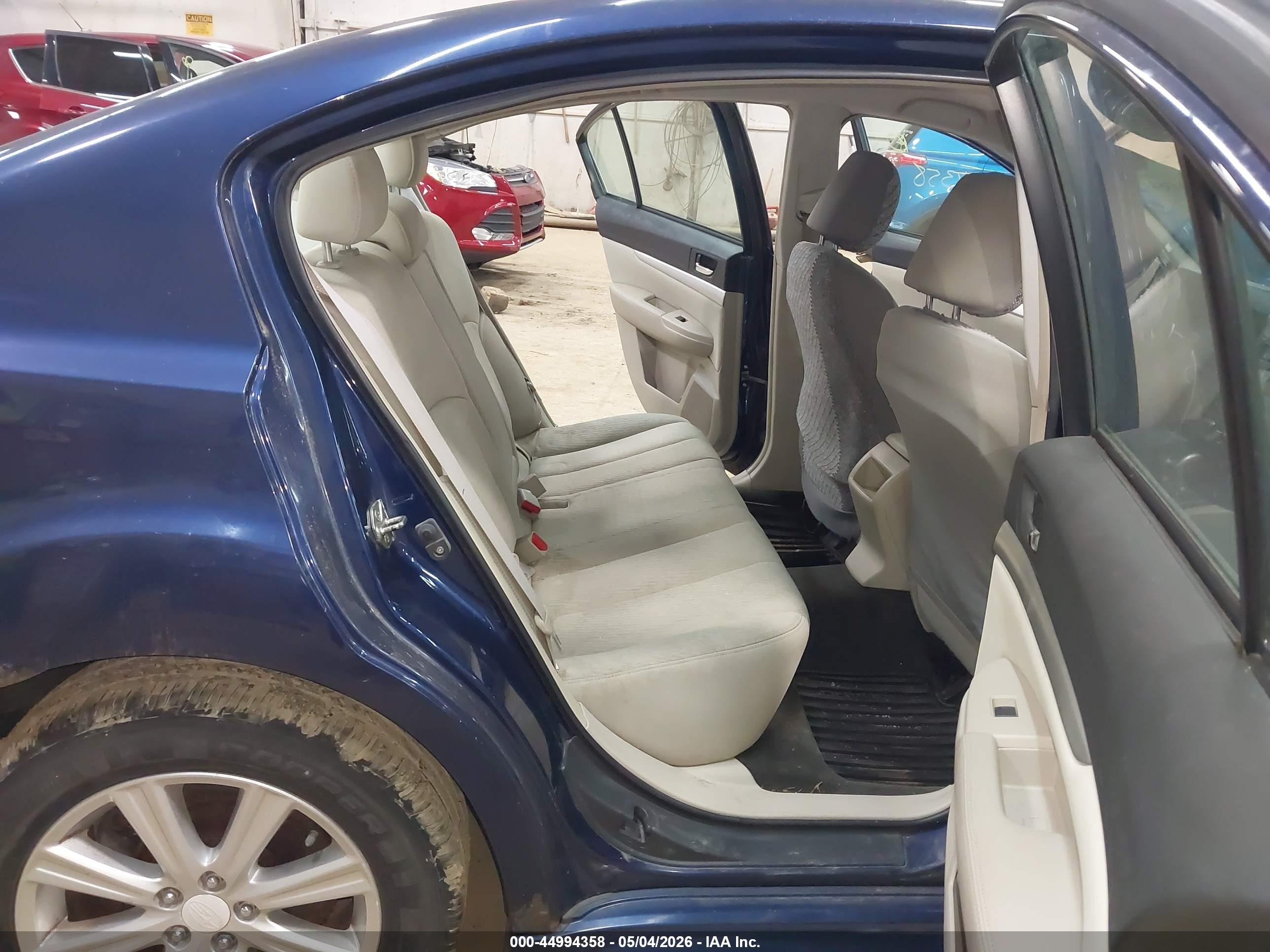SUBARU LEGACY image 8