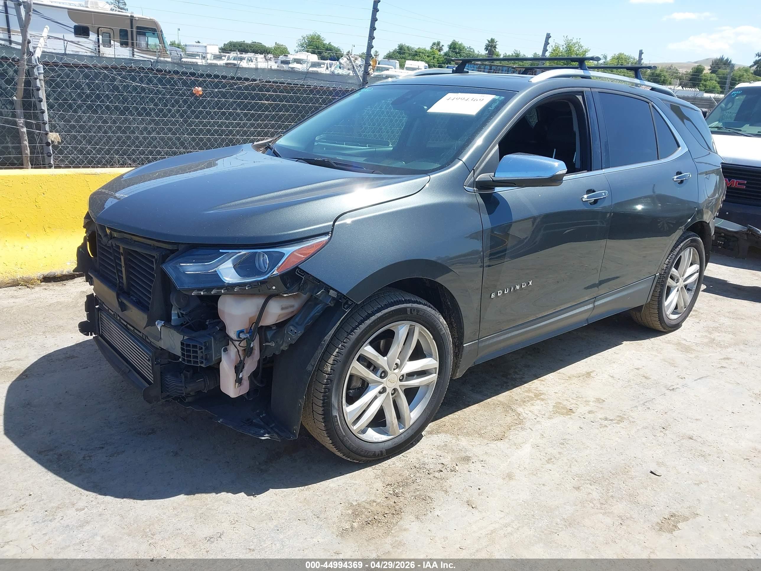 CHEVROLET EQUINOX image 2
