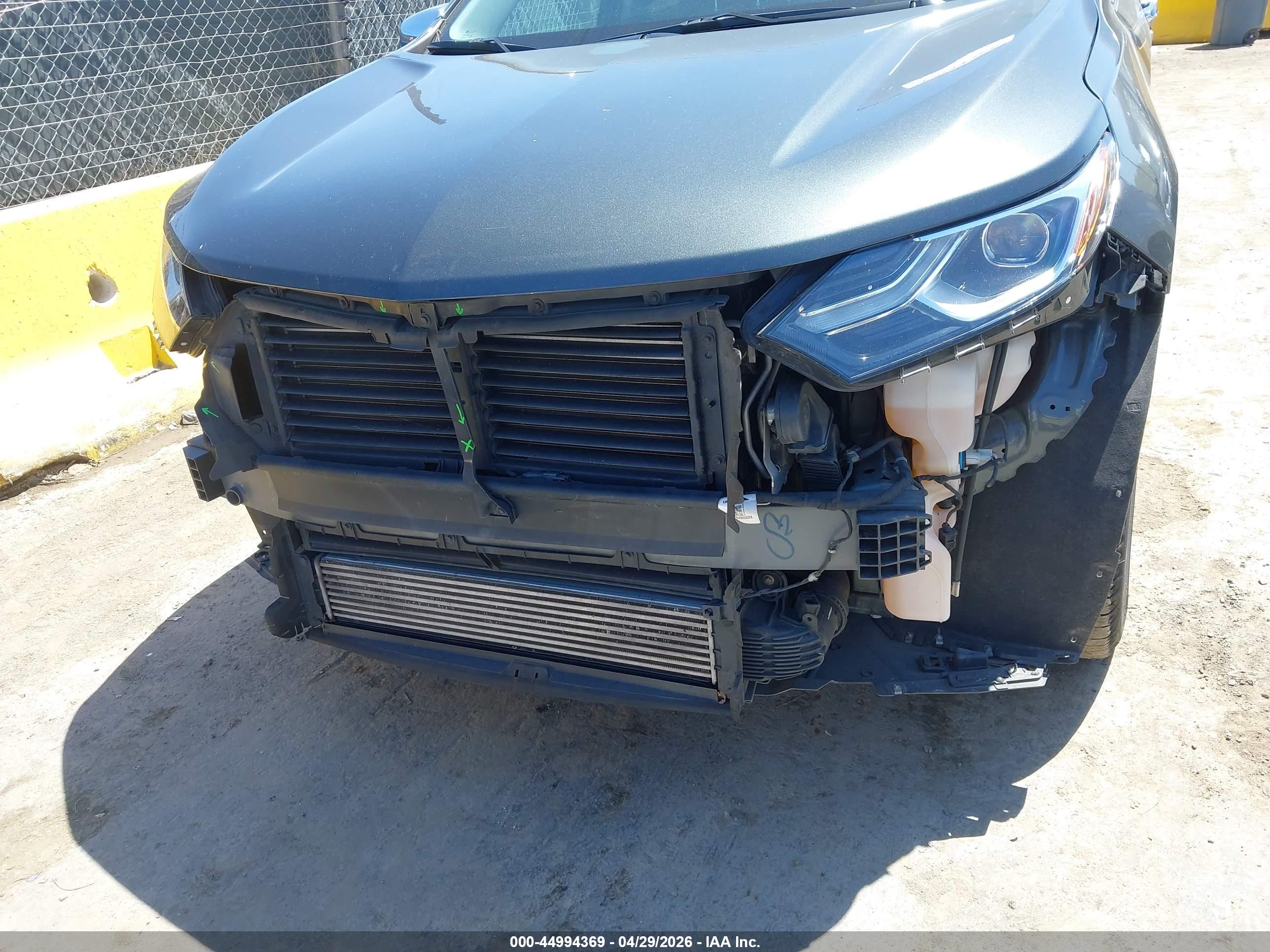 CHEVROLET EQUINOX image 6