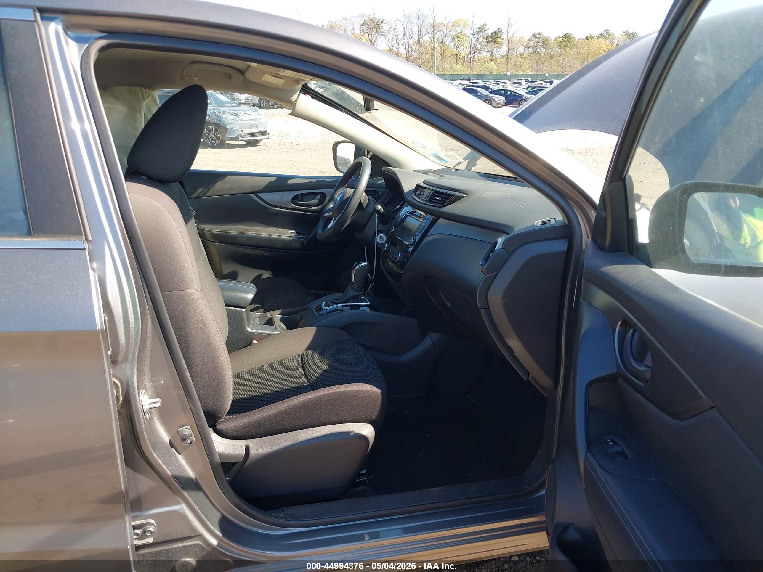 NISSAN ROGUE image 5
