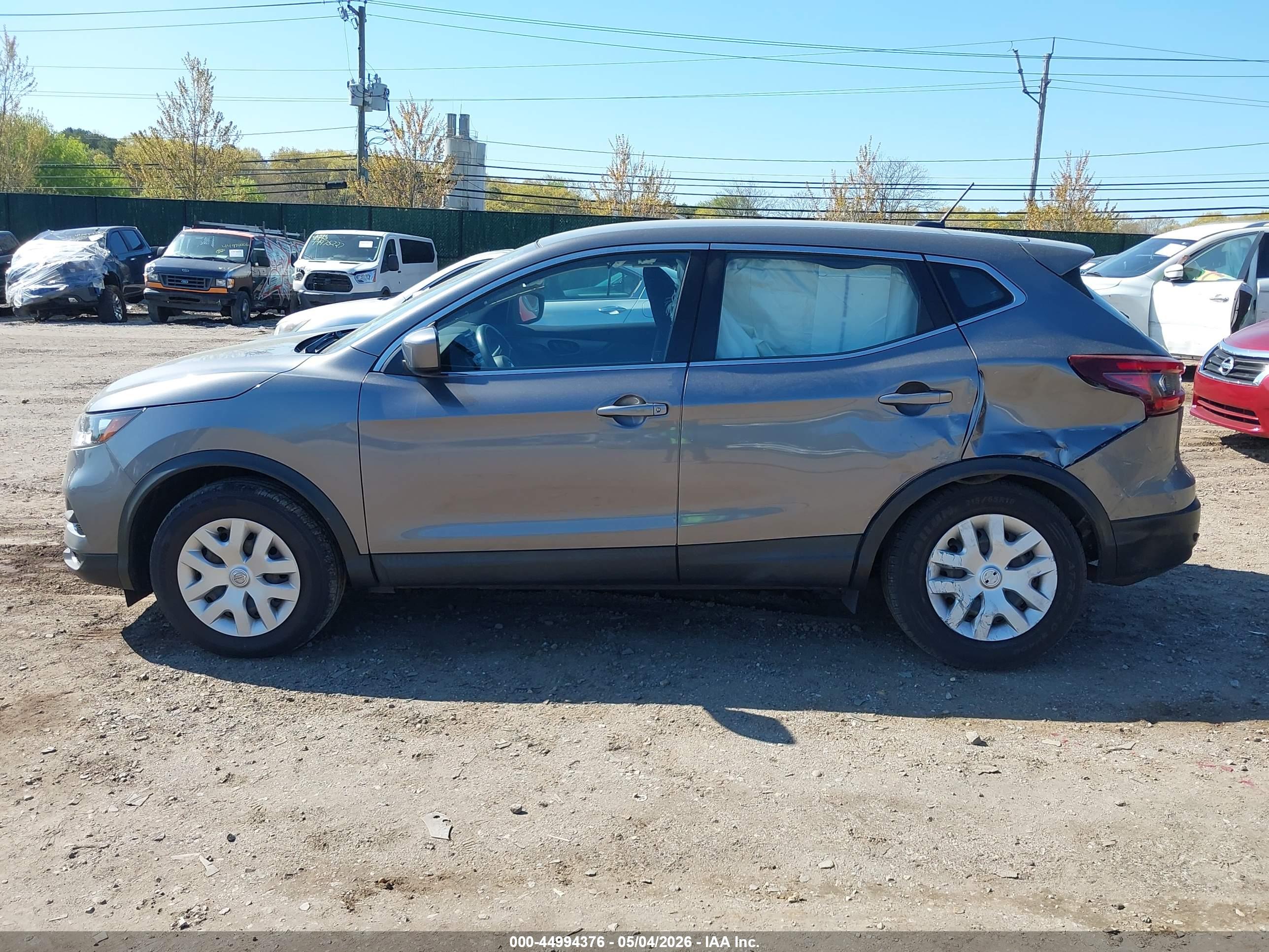 NISSAN ROGUE image 6