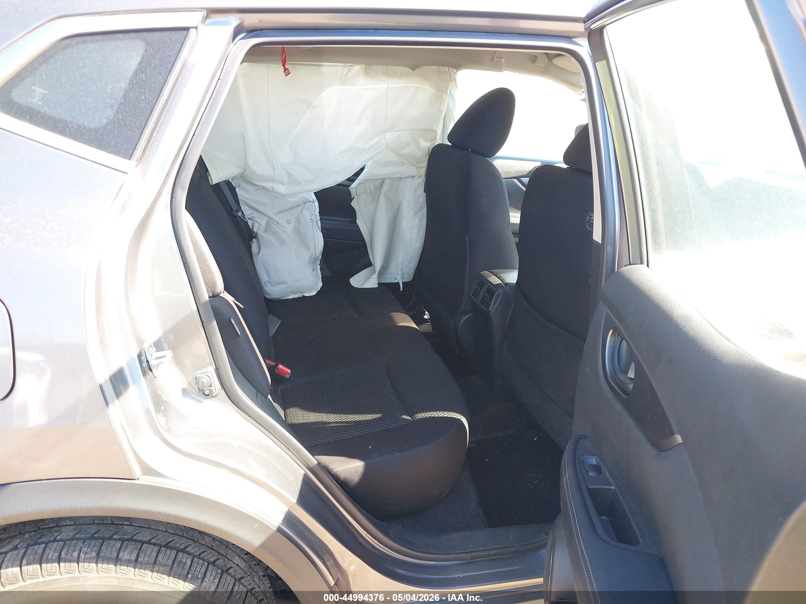 NISSAN ROGUE image 8