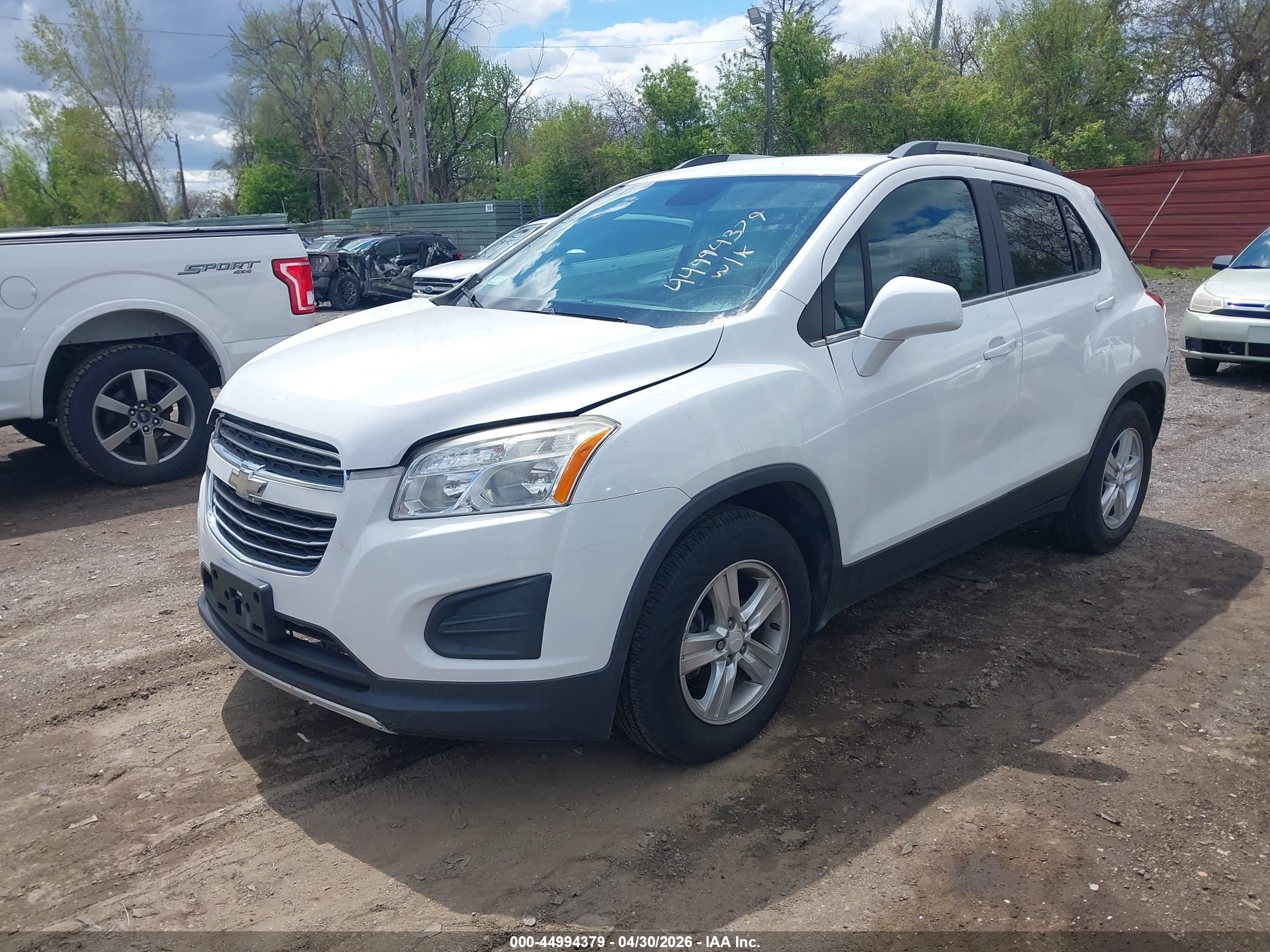 CHEVROLET TRAX image 2