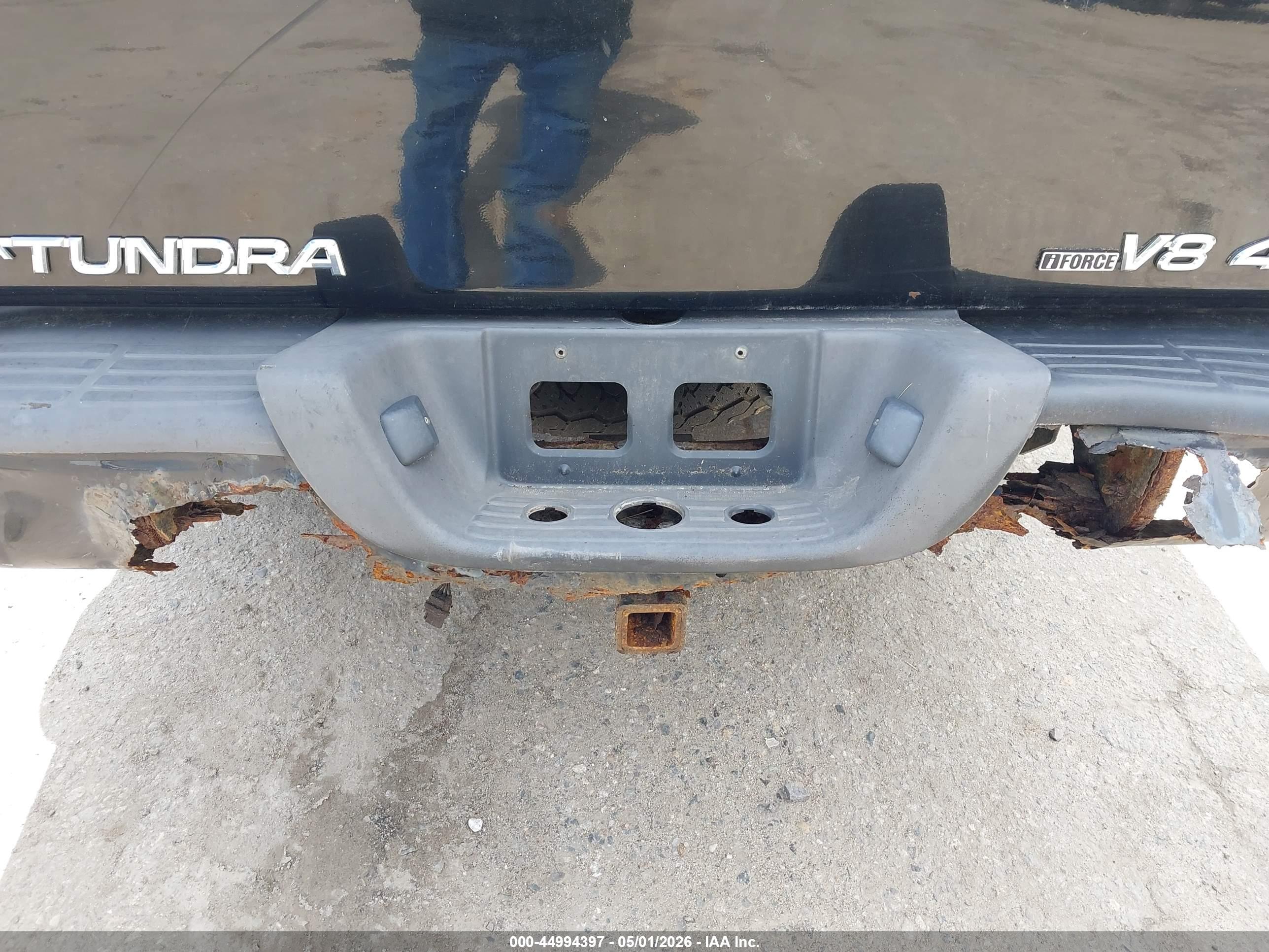 TOYOTA TUNDRA image 6