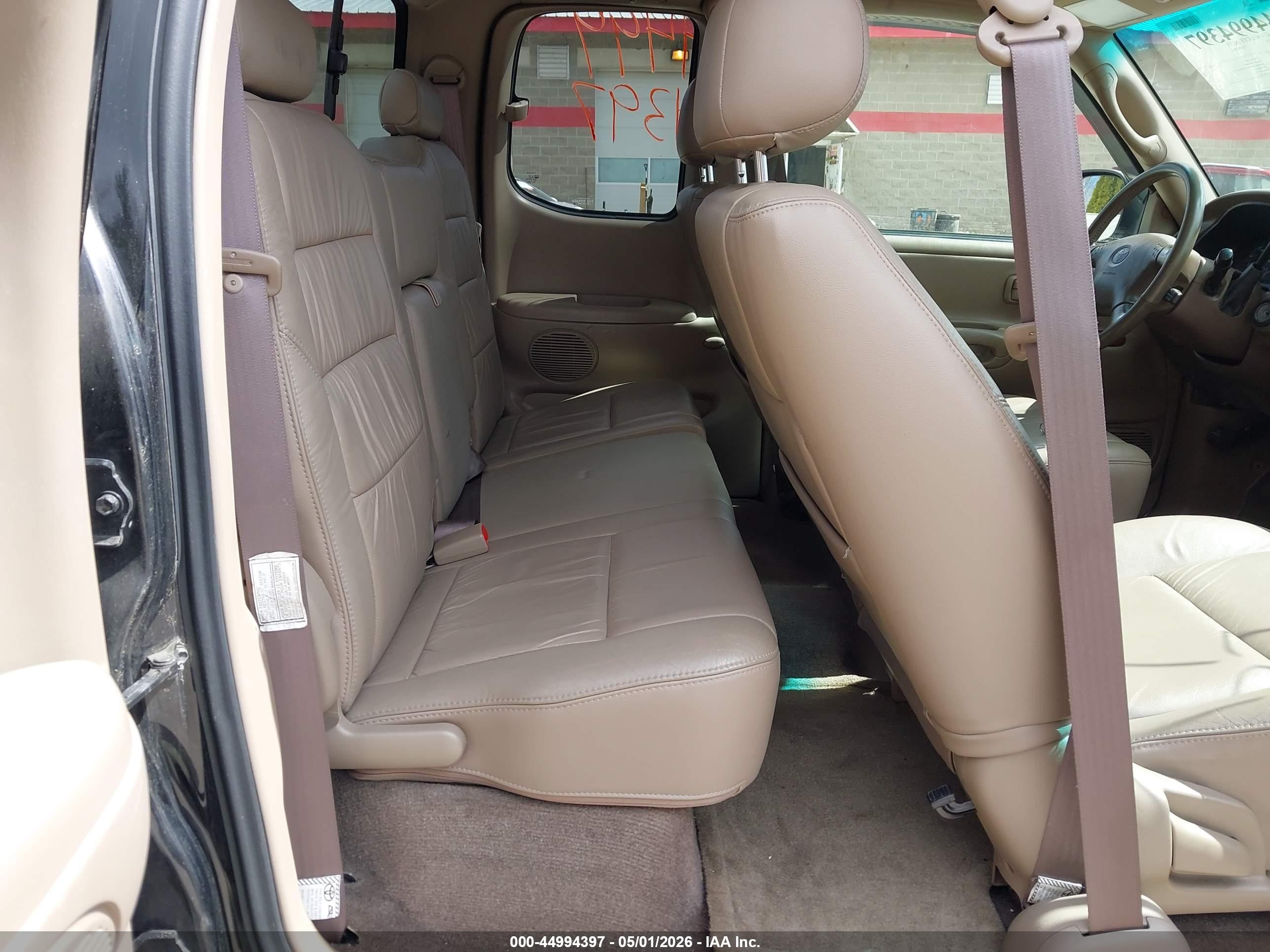 TOYOTA TUNDRA image 8