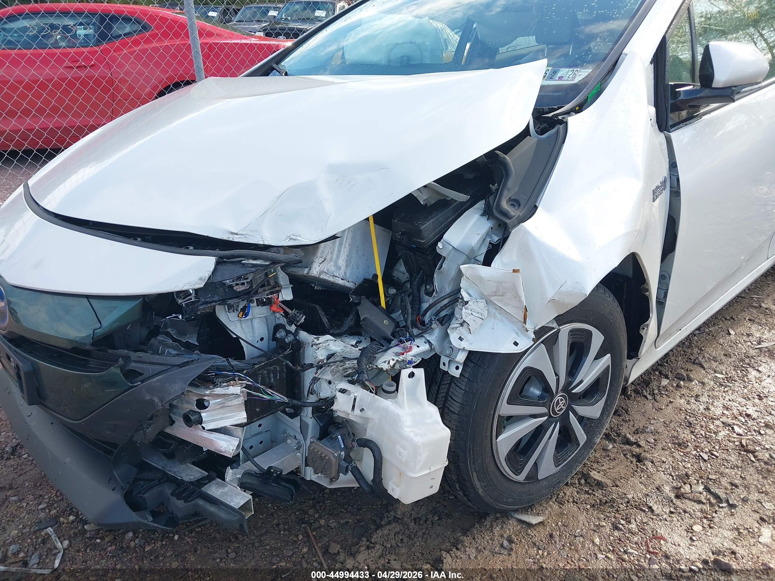 TOYOTA PRIUS image 6