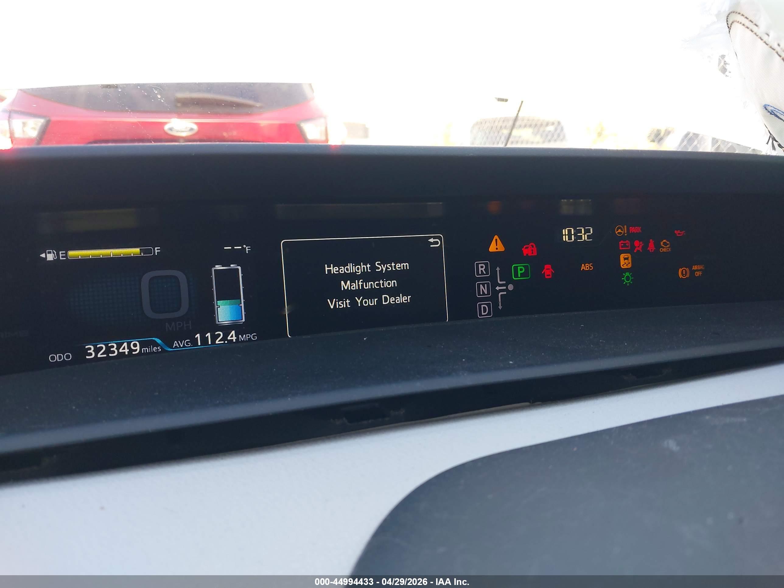 TOYOTA PRIUS image 7