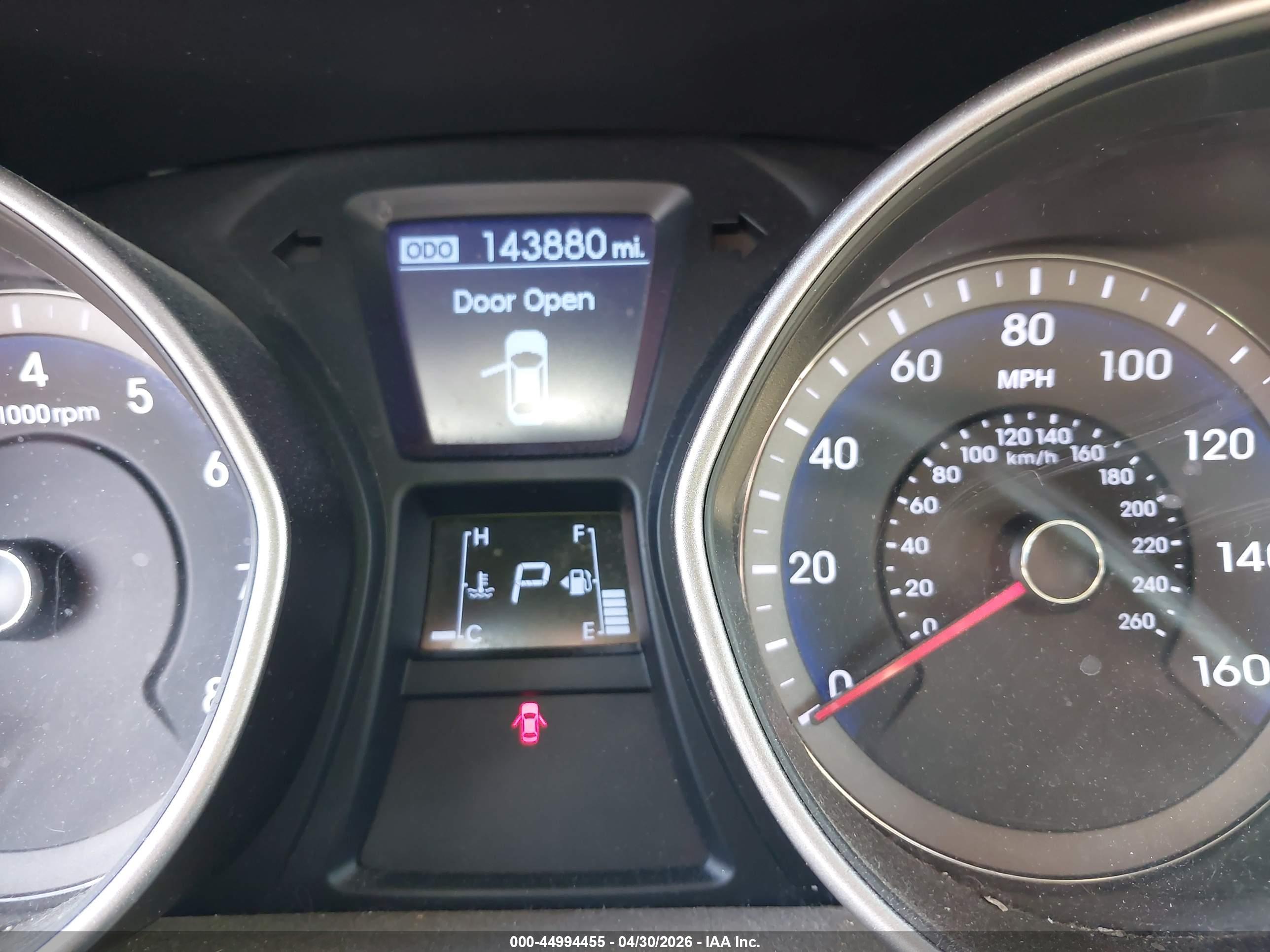 HYUNDAI ELANTRA image 7