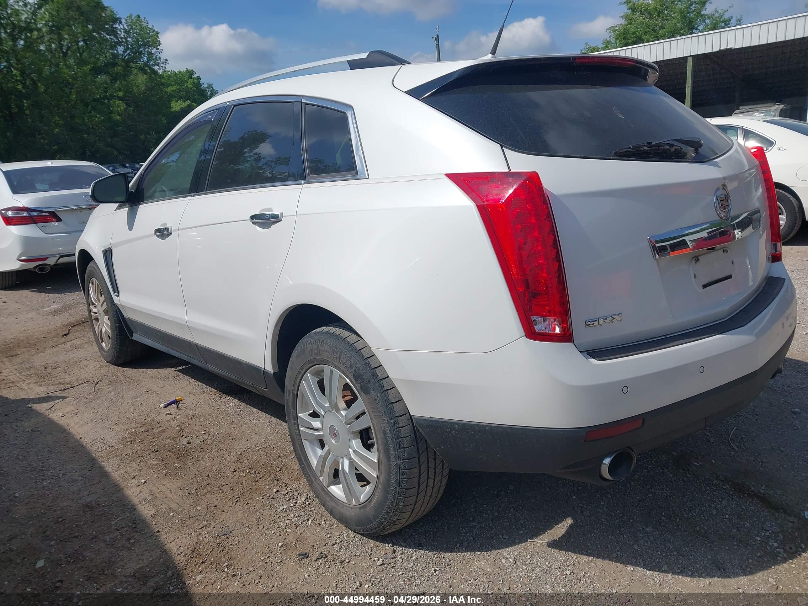 CADILLAC SRX image 3