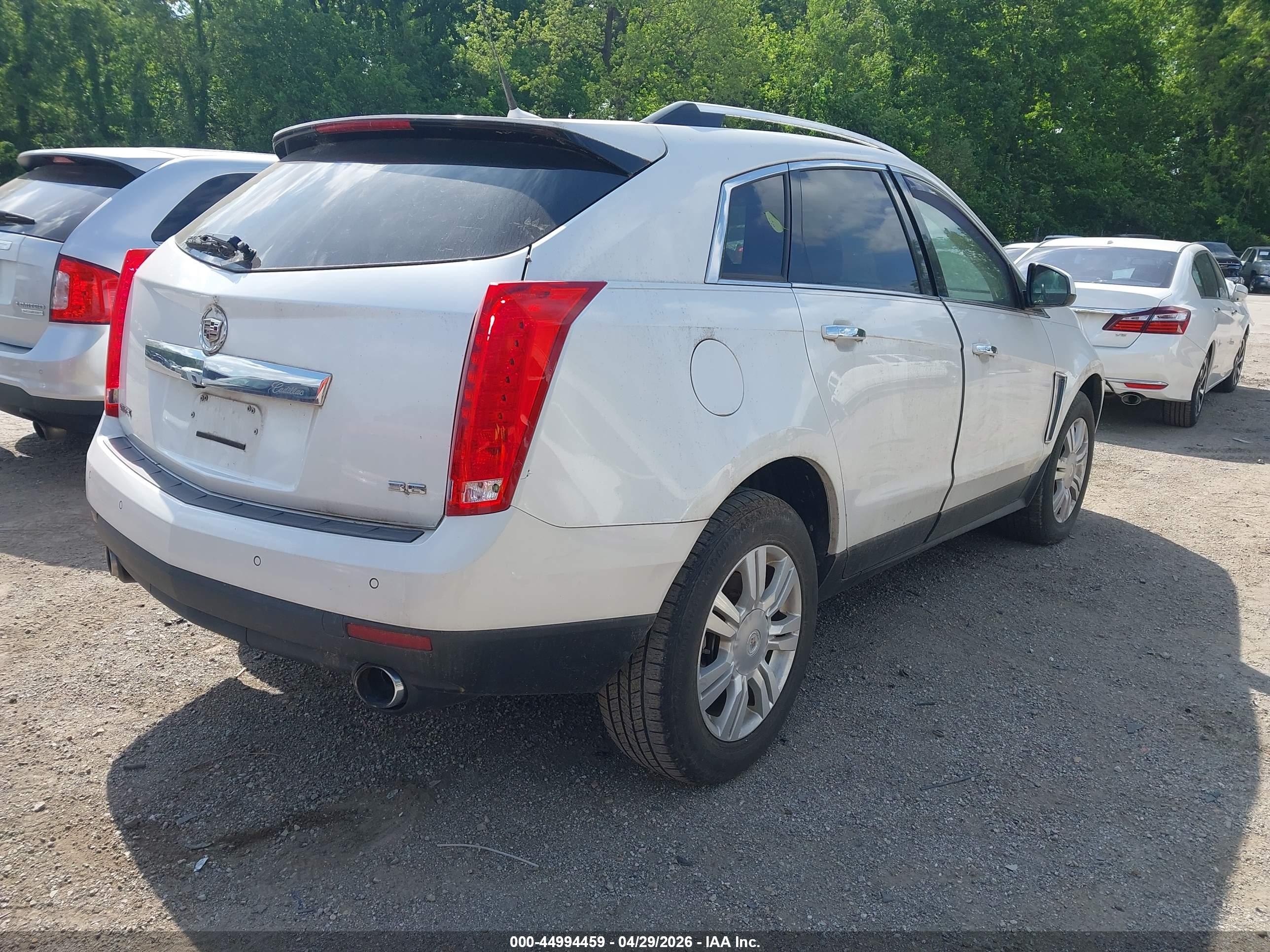 CADILLAC SRX image 4