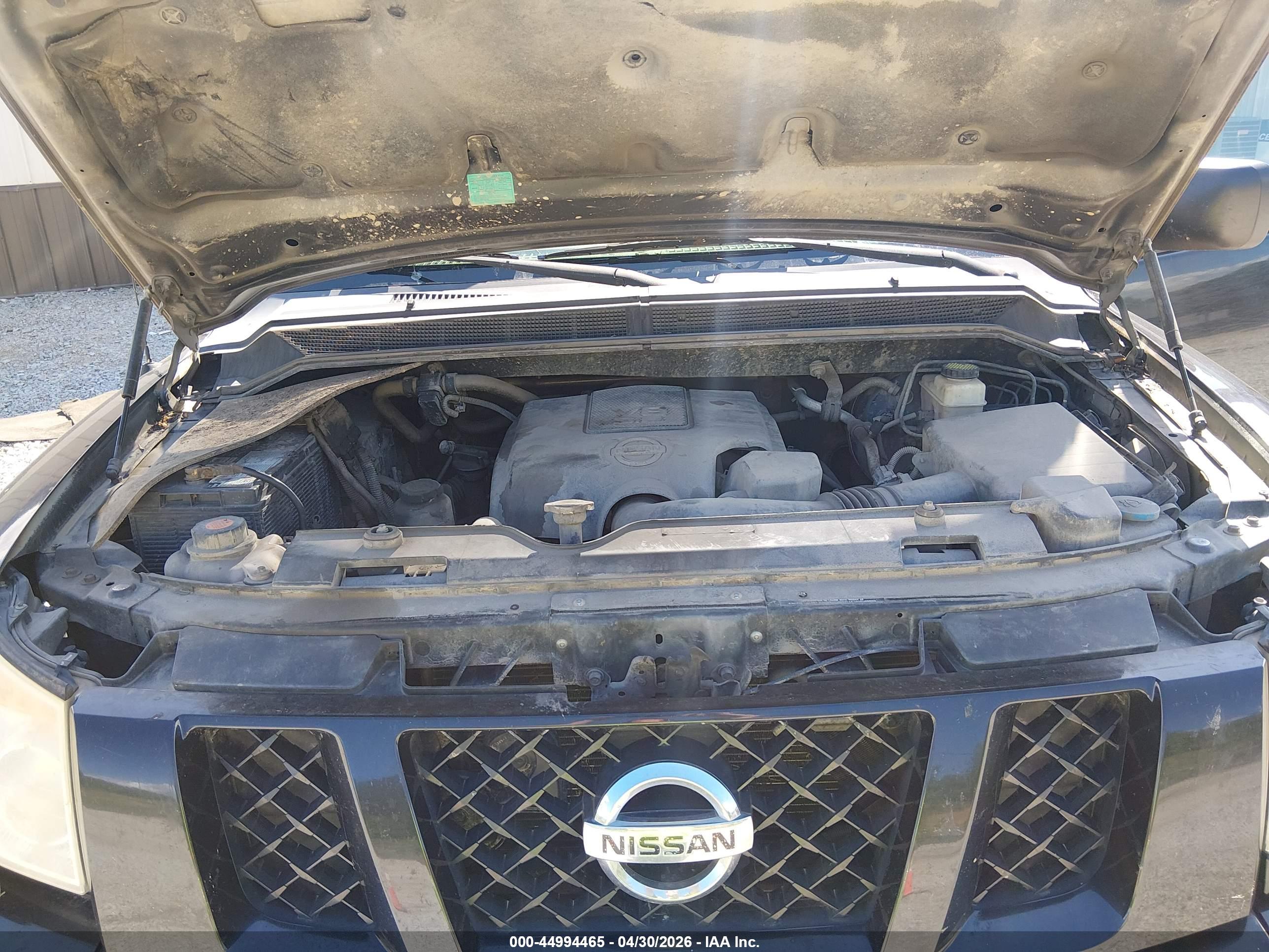 NISSAN TITAN image 10