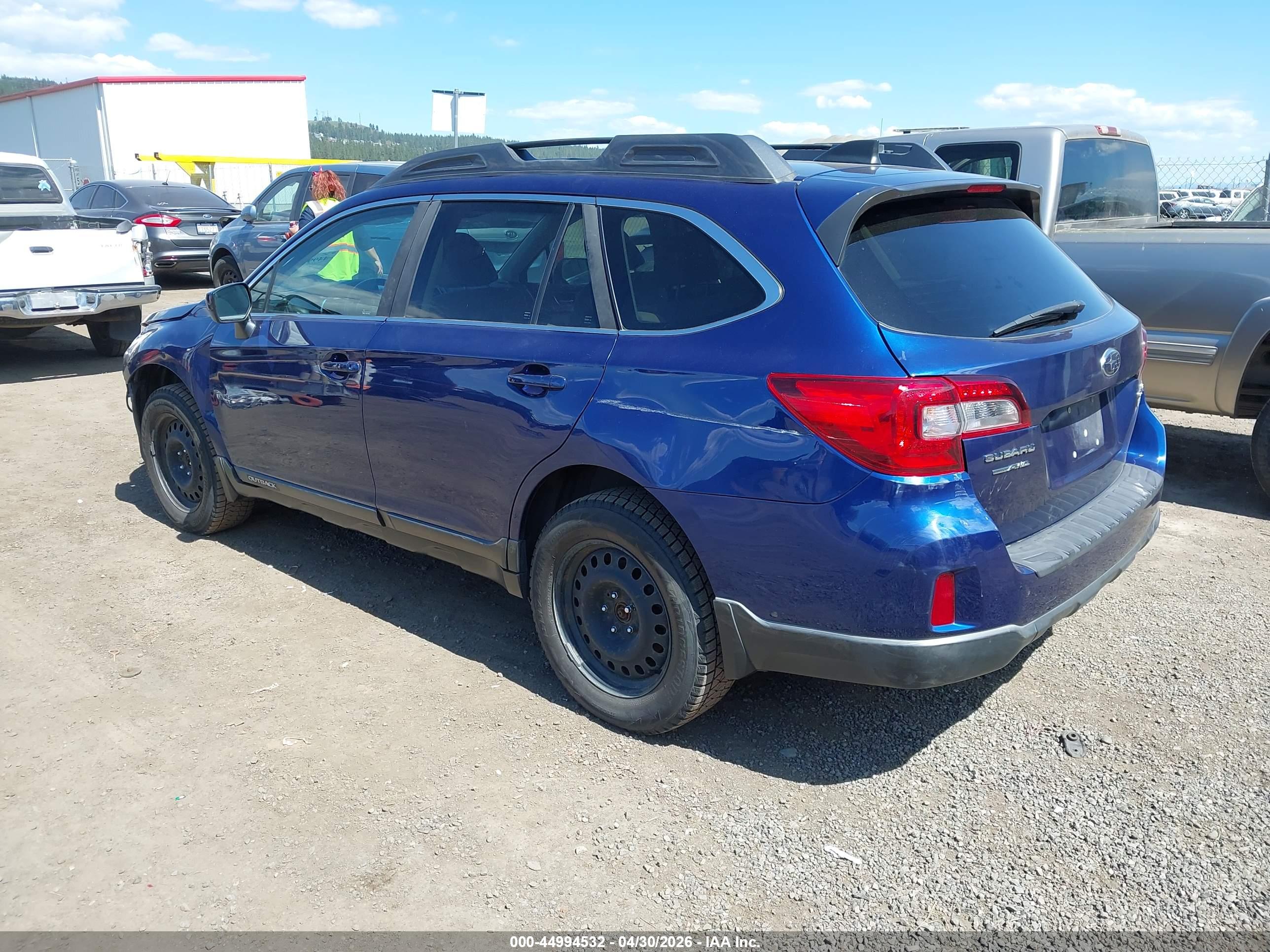 SUBARU OUTBACK image 3