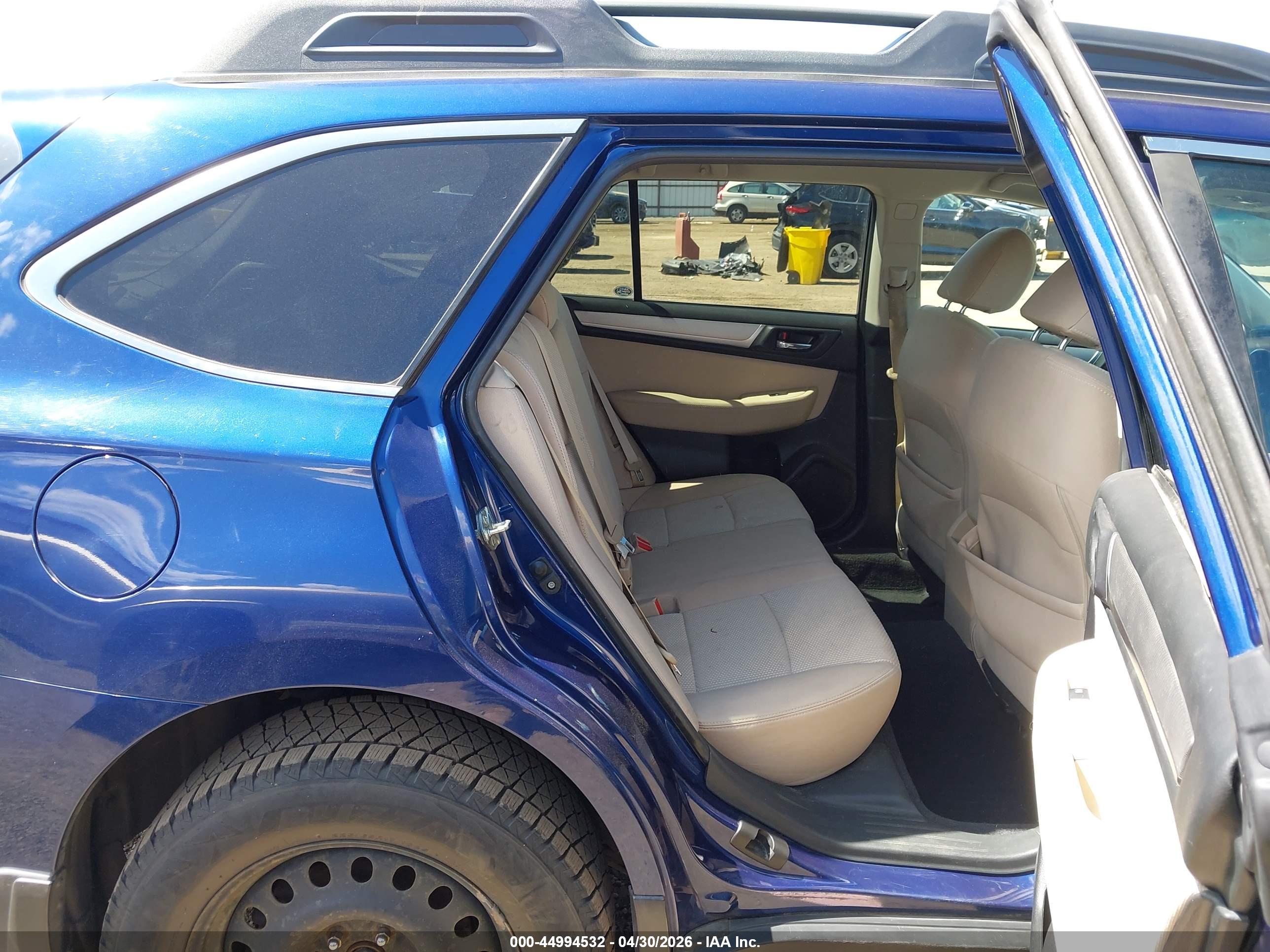 SUBARU OUTBACK image 8