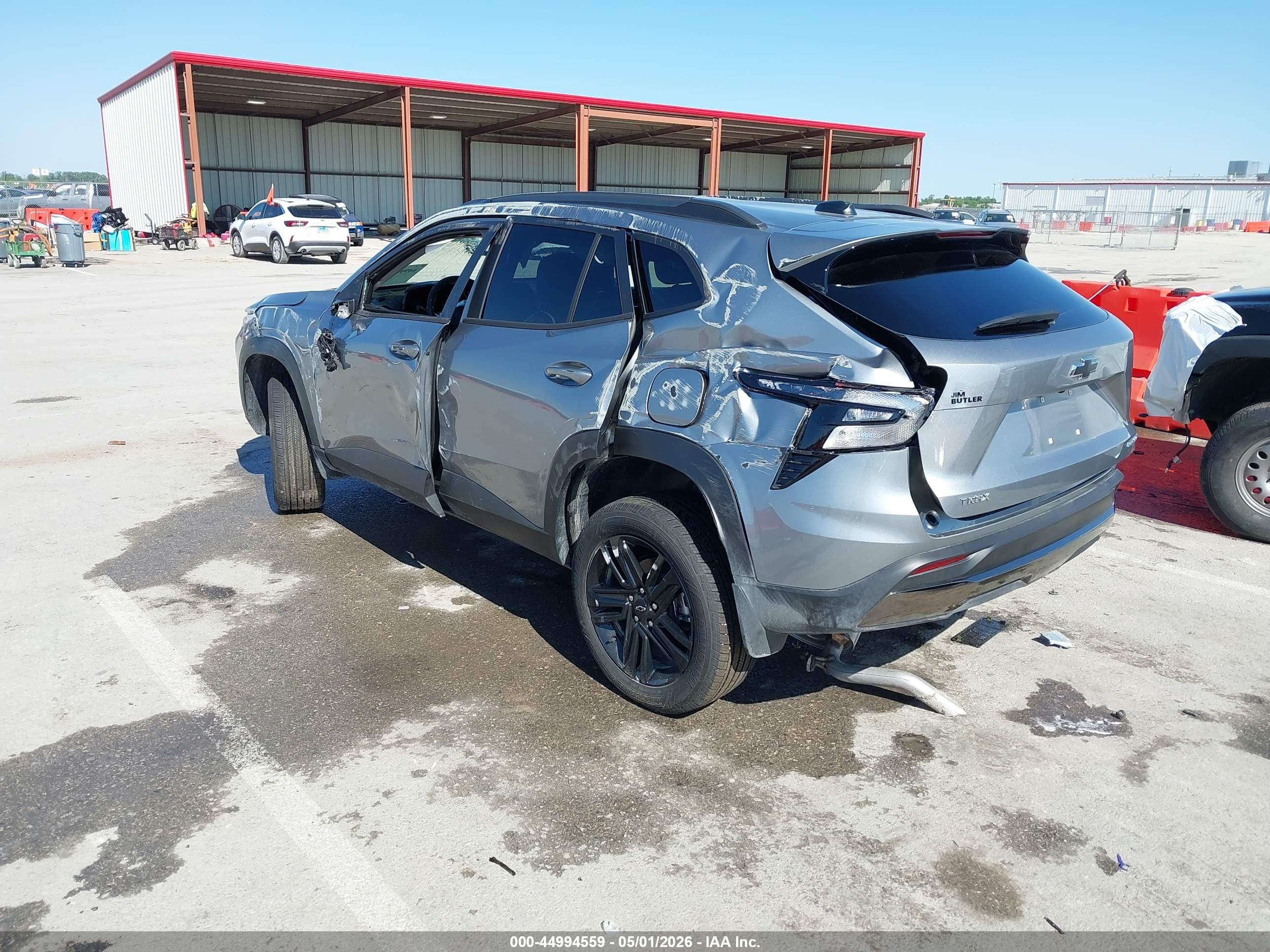 CHEVROLET TRAX image 3