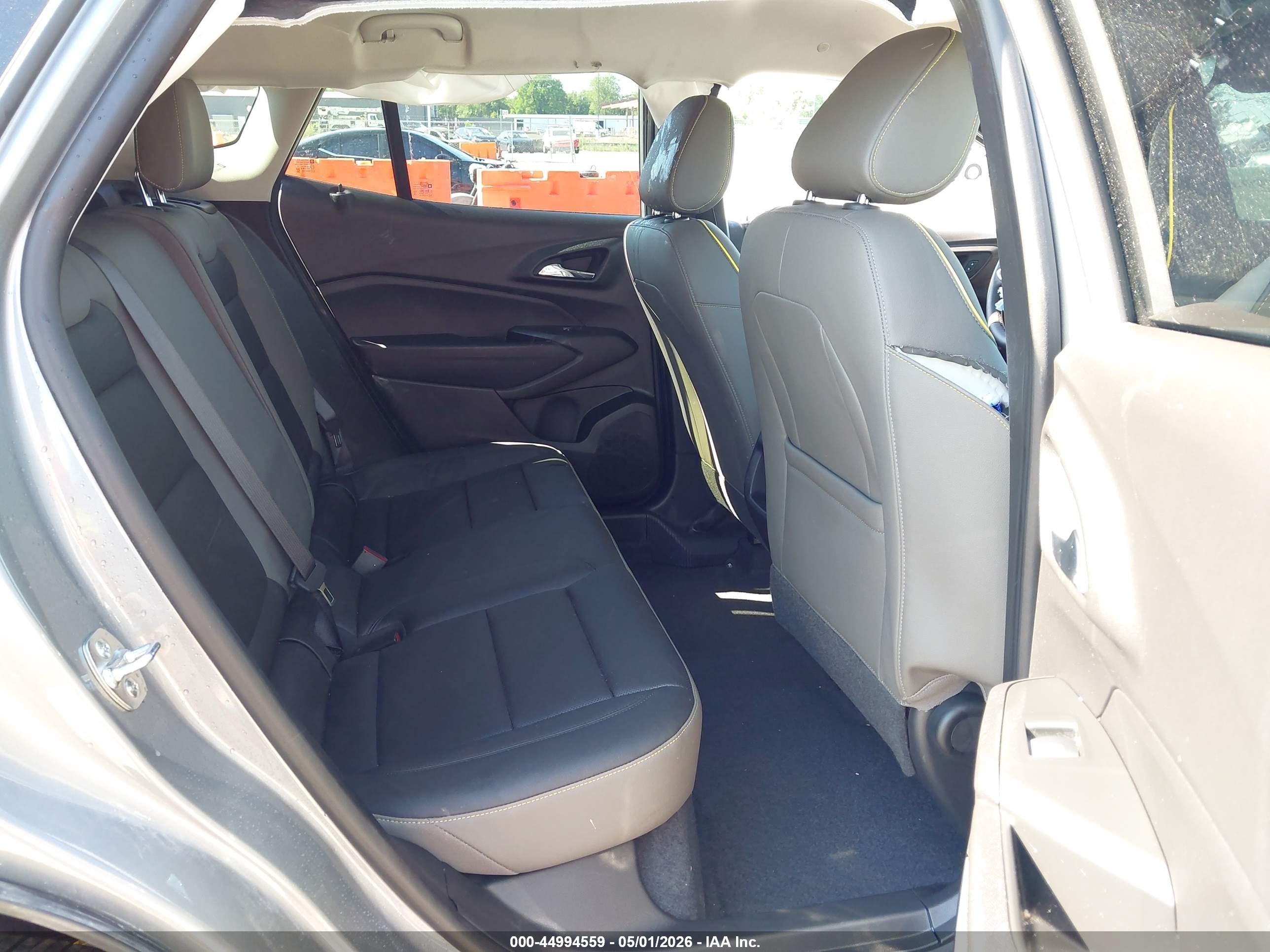 CHEVROLET TRAX image 8
