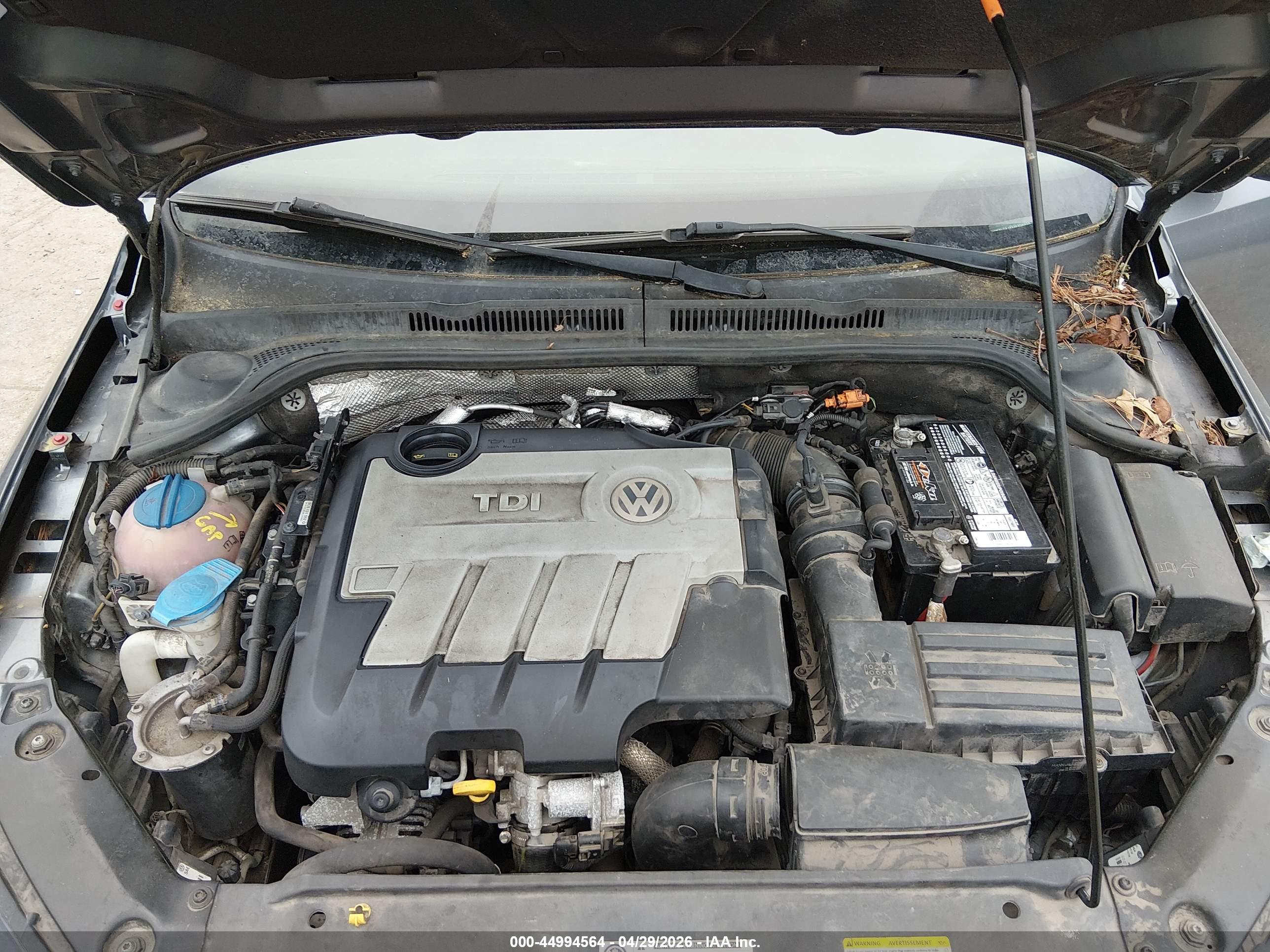 VOLKSWAGEN JETTA image 10