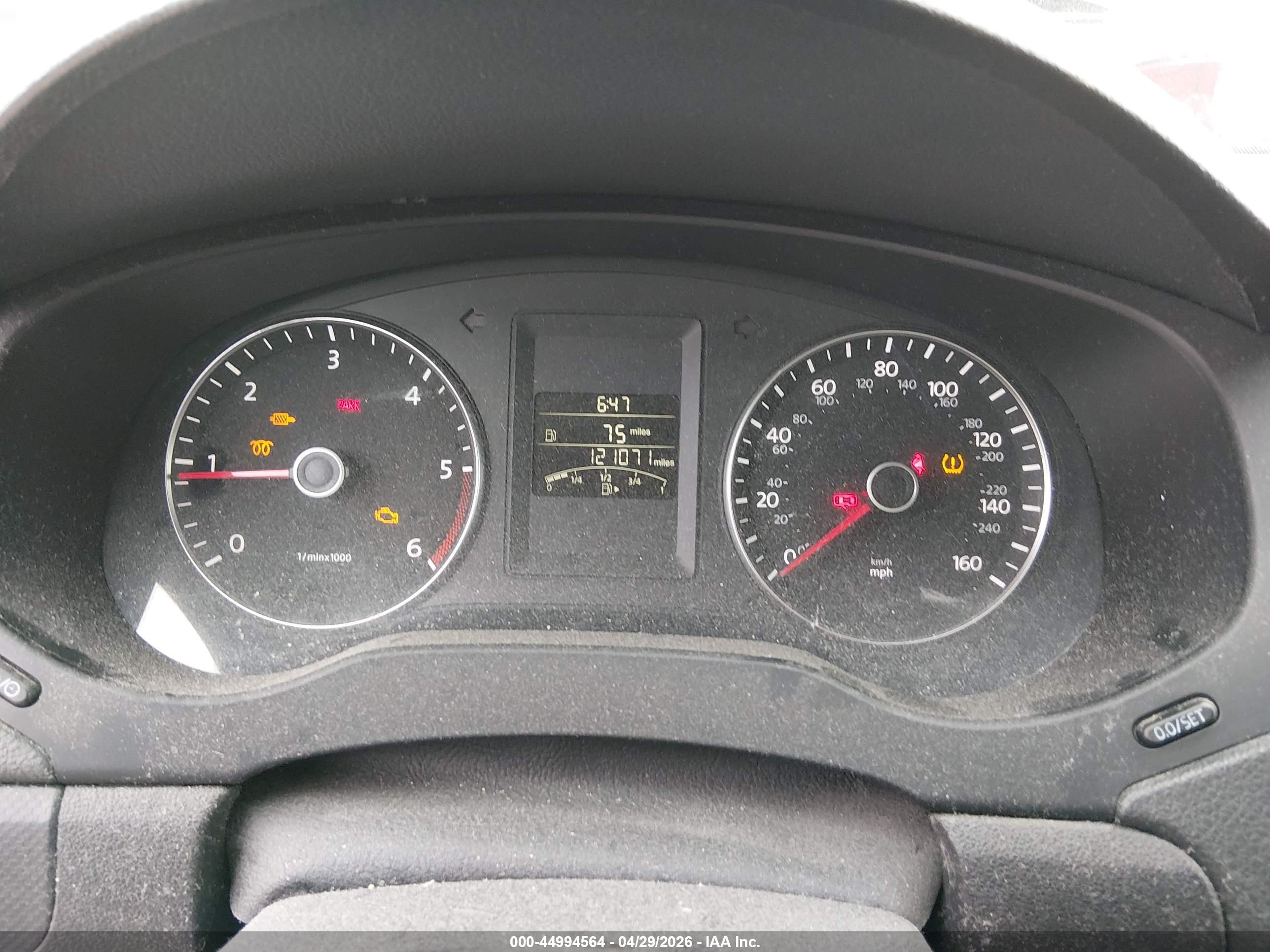 VOLKSWAGEN JETTA image 7