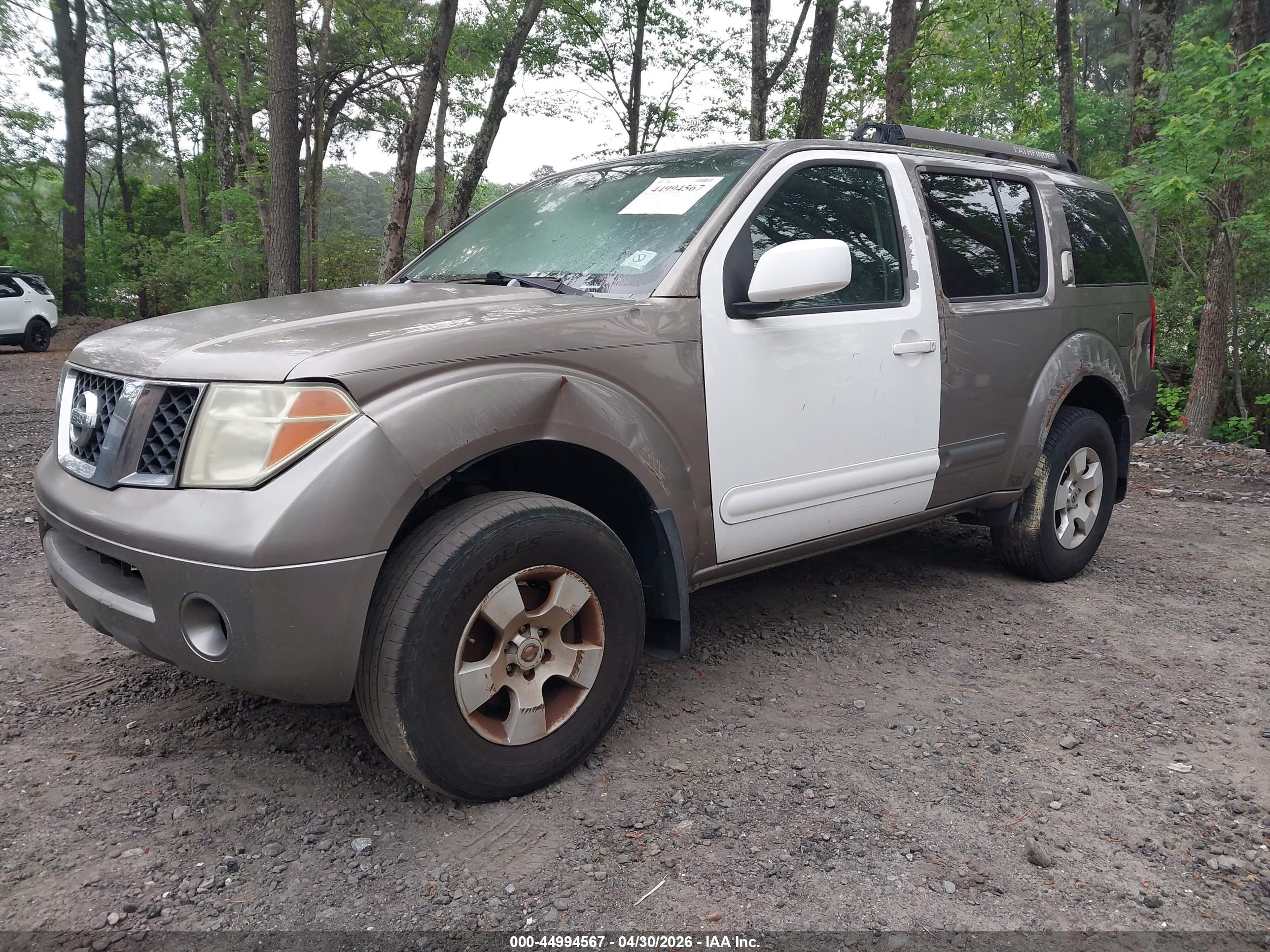 NISSAN PATHFINDER image 2