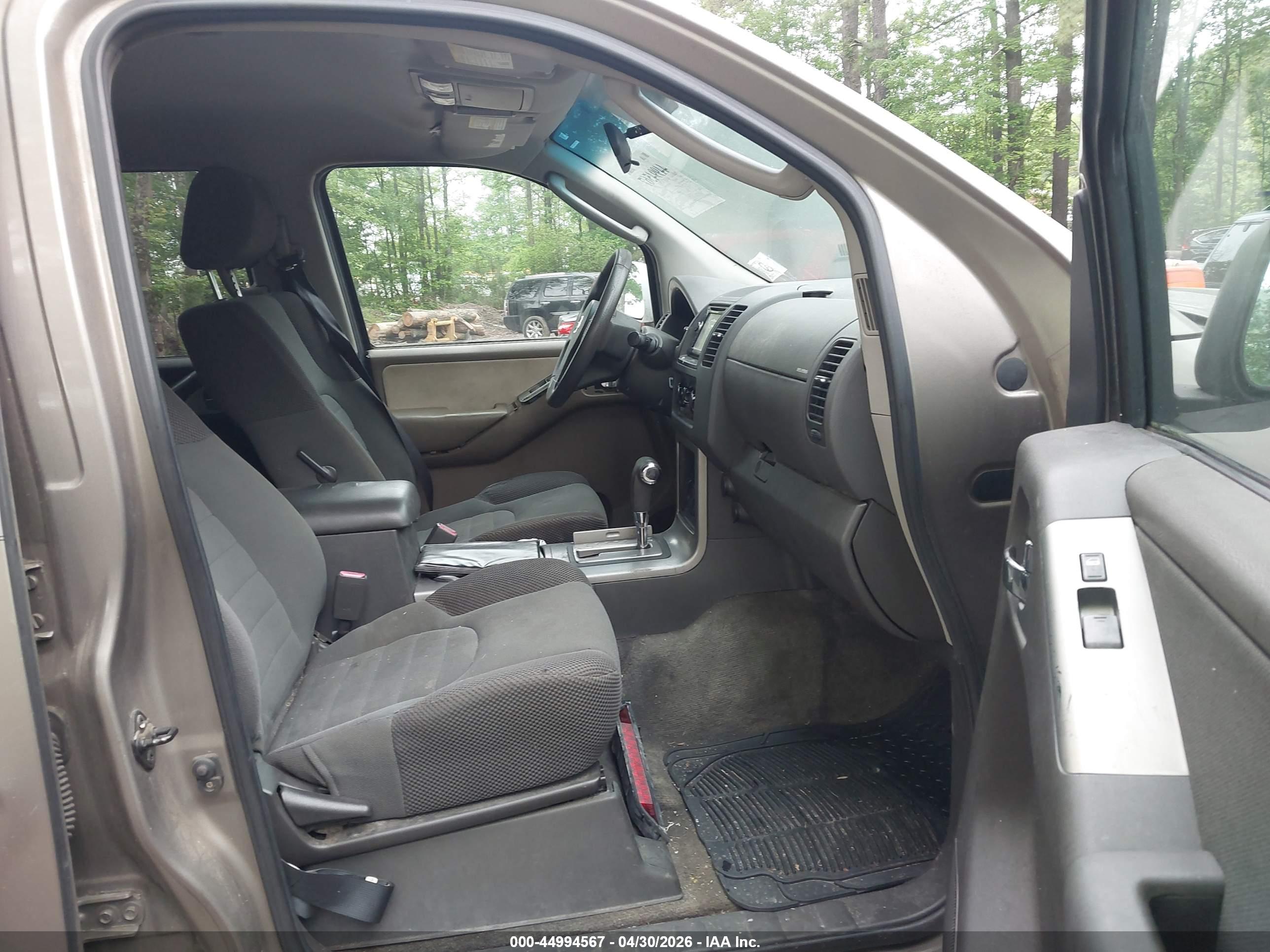 NISSAN PATHFINDER image 5