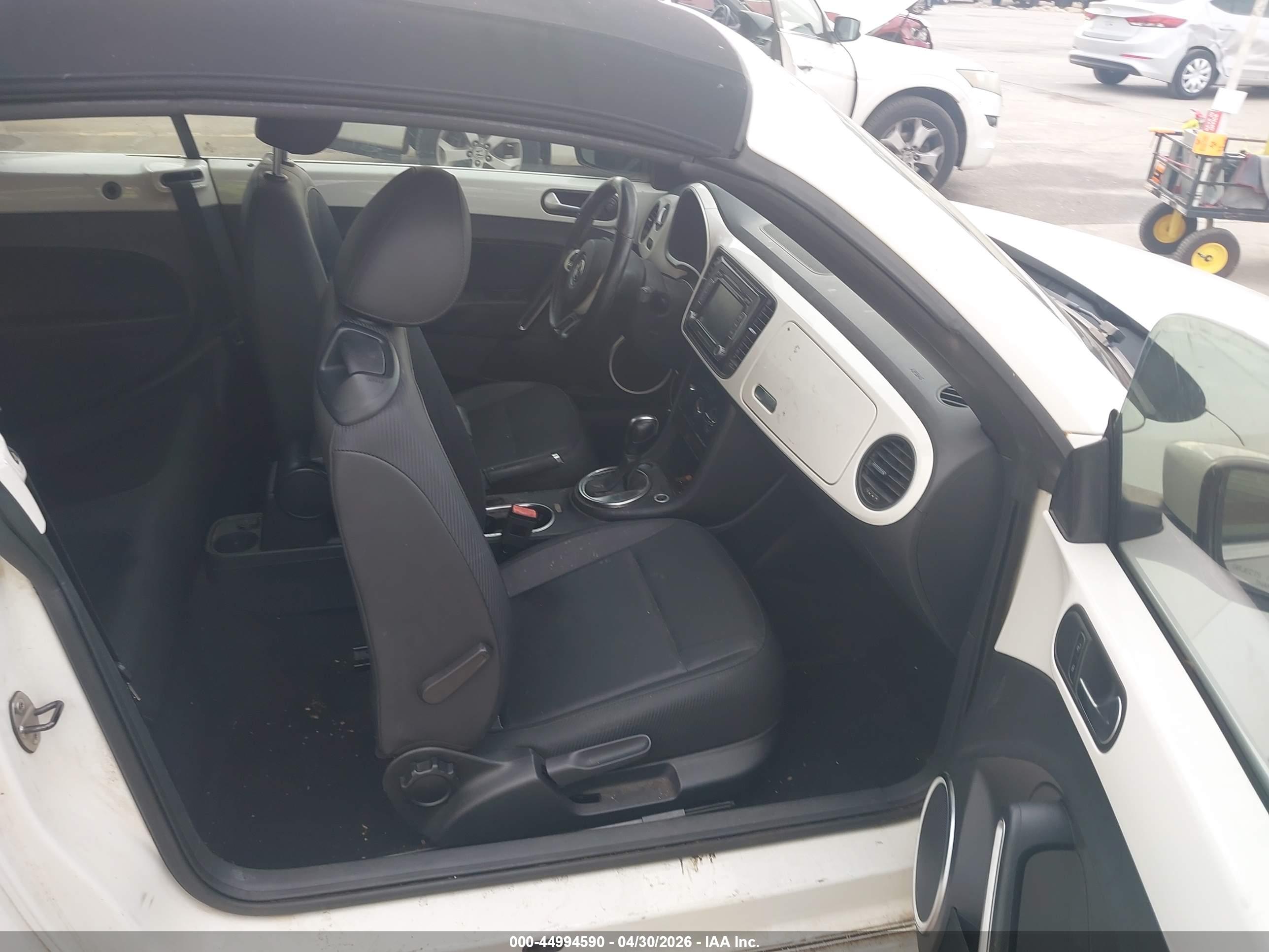 VOLKSWAGEN BEETLE image 5