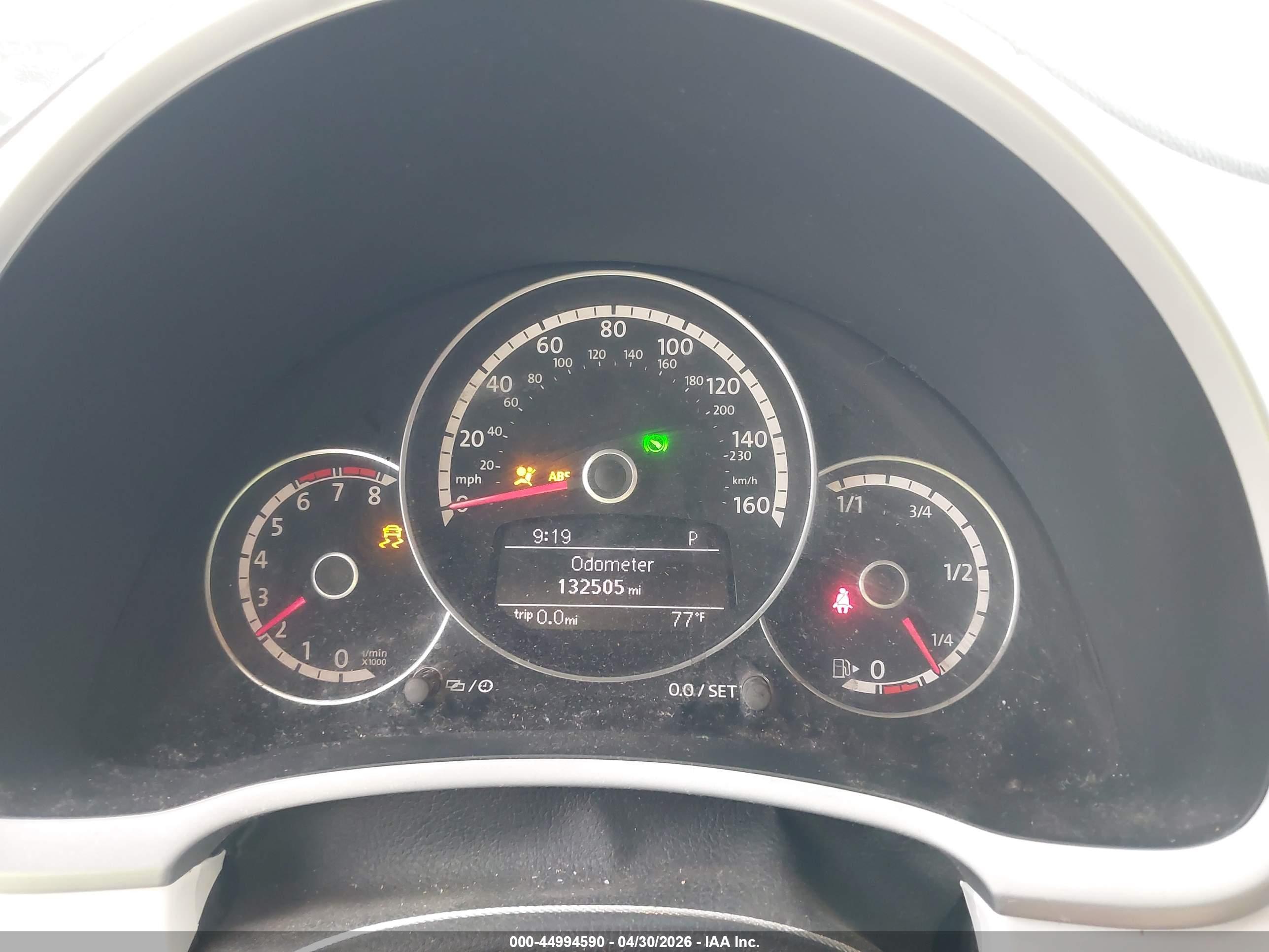 VOLKSWAGEN BEETLE image 7