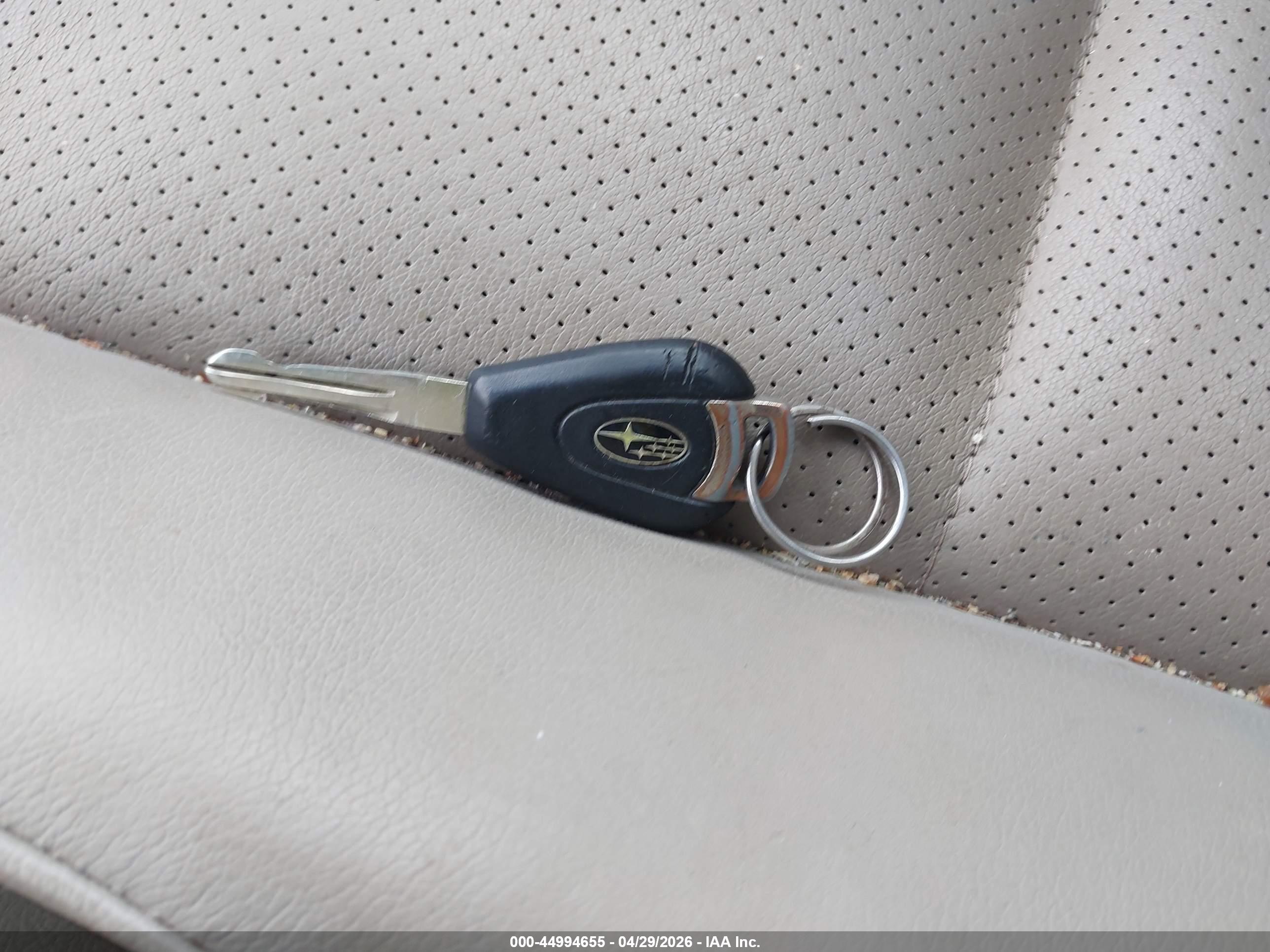 SUBARU OUTBACK image 11