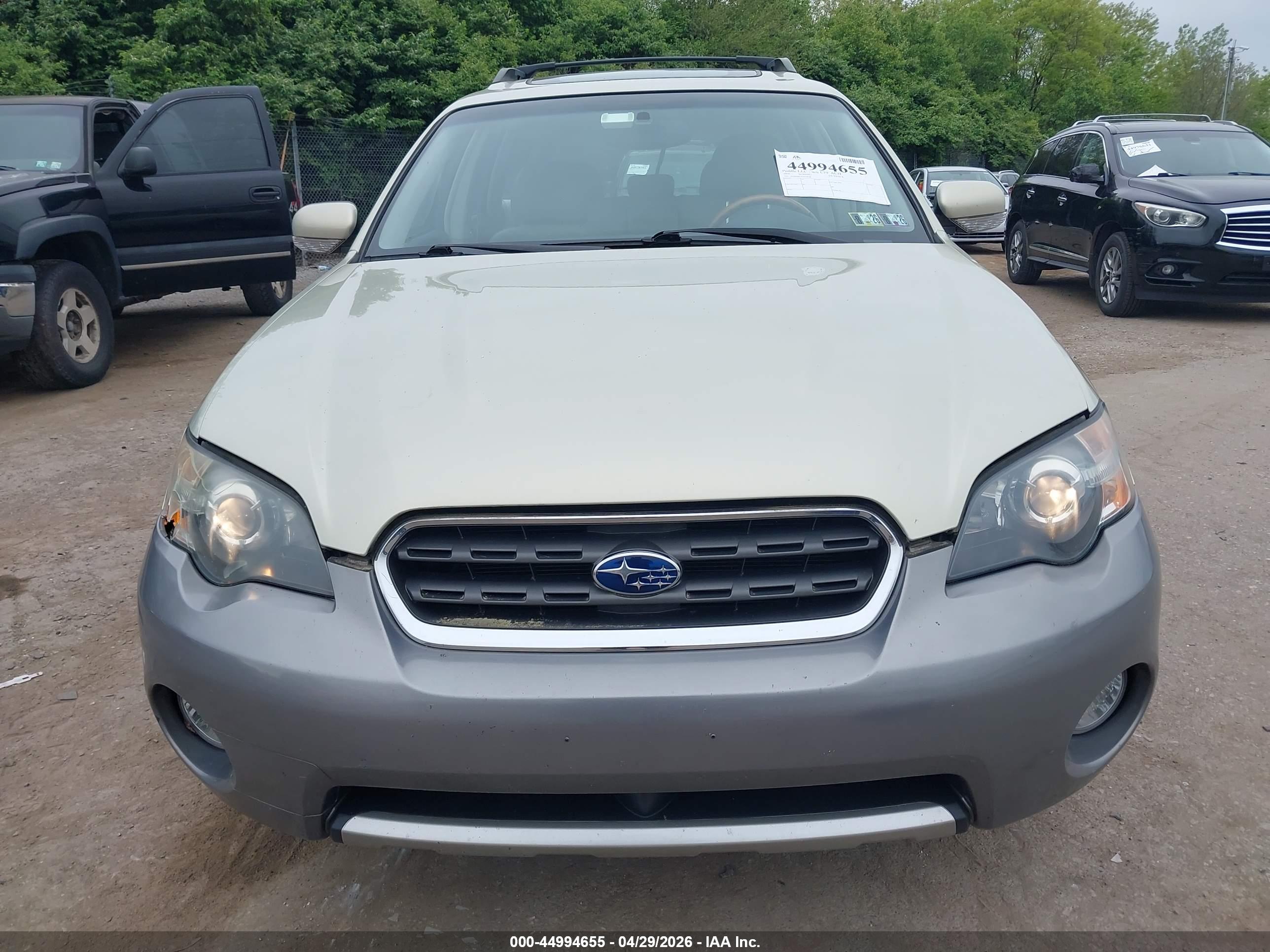 SUBARU OUTBACK image 6