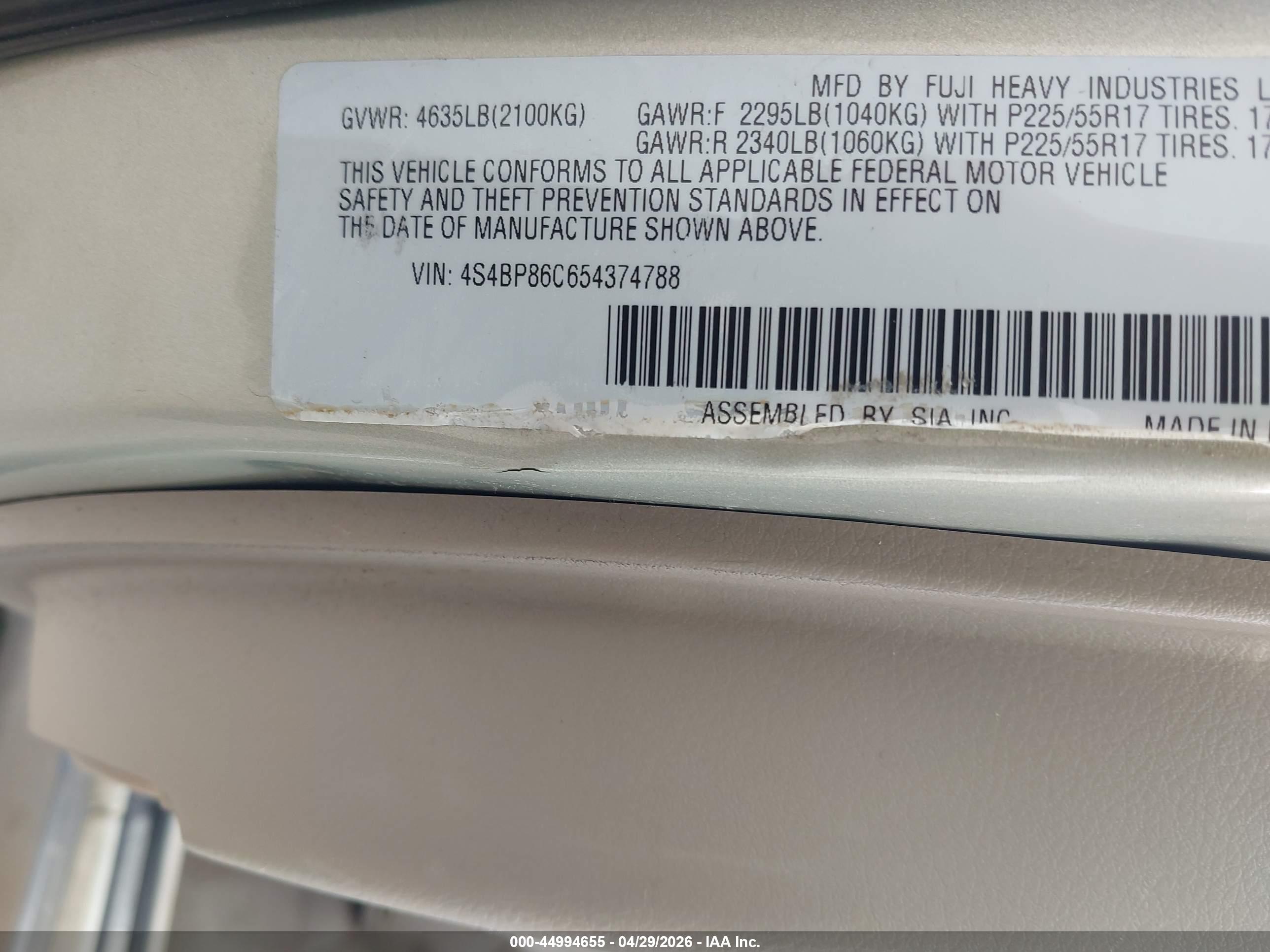 SUBARU OUTBACK image 9