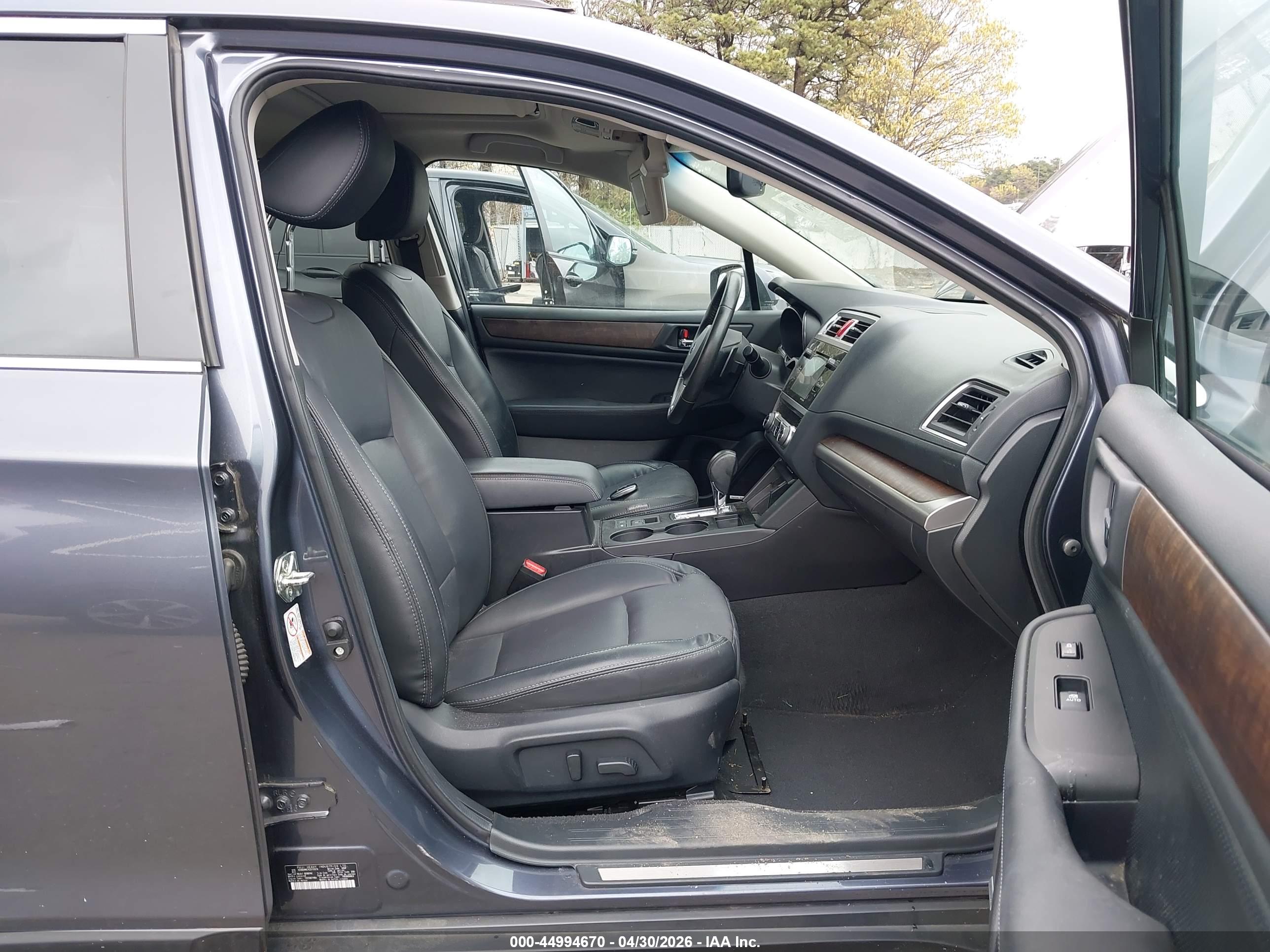 SUBARU OUTBACK image 5