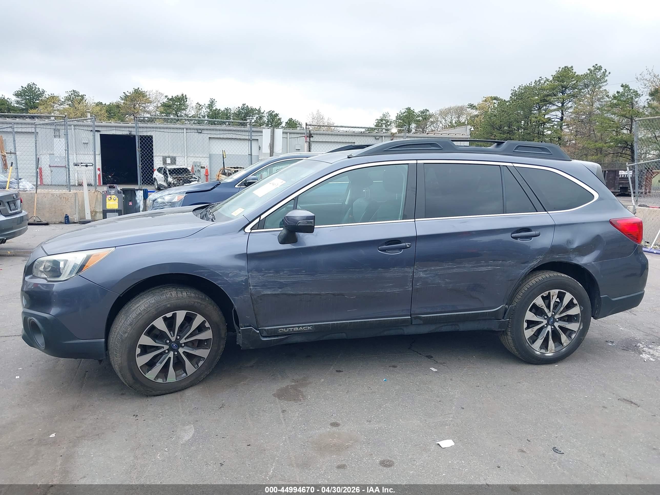 SUBARU OUTBACK image 6