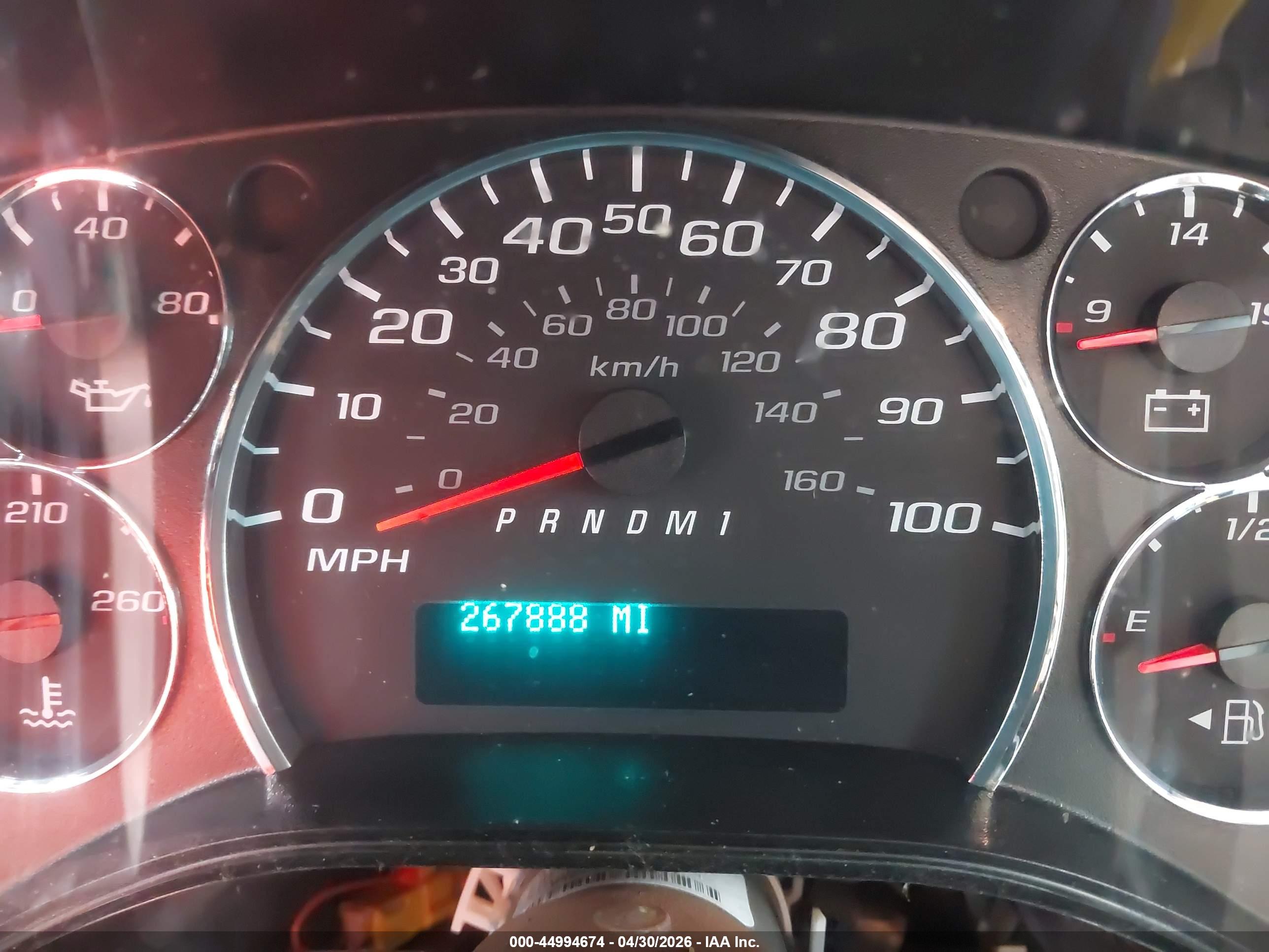 CHEVROLET EXPRESS image 6