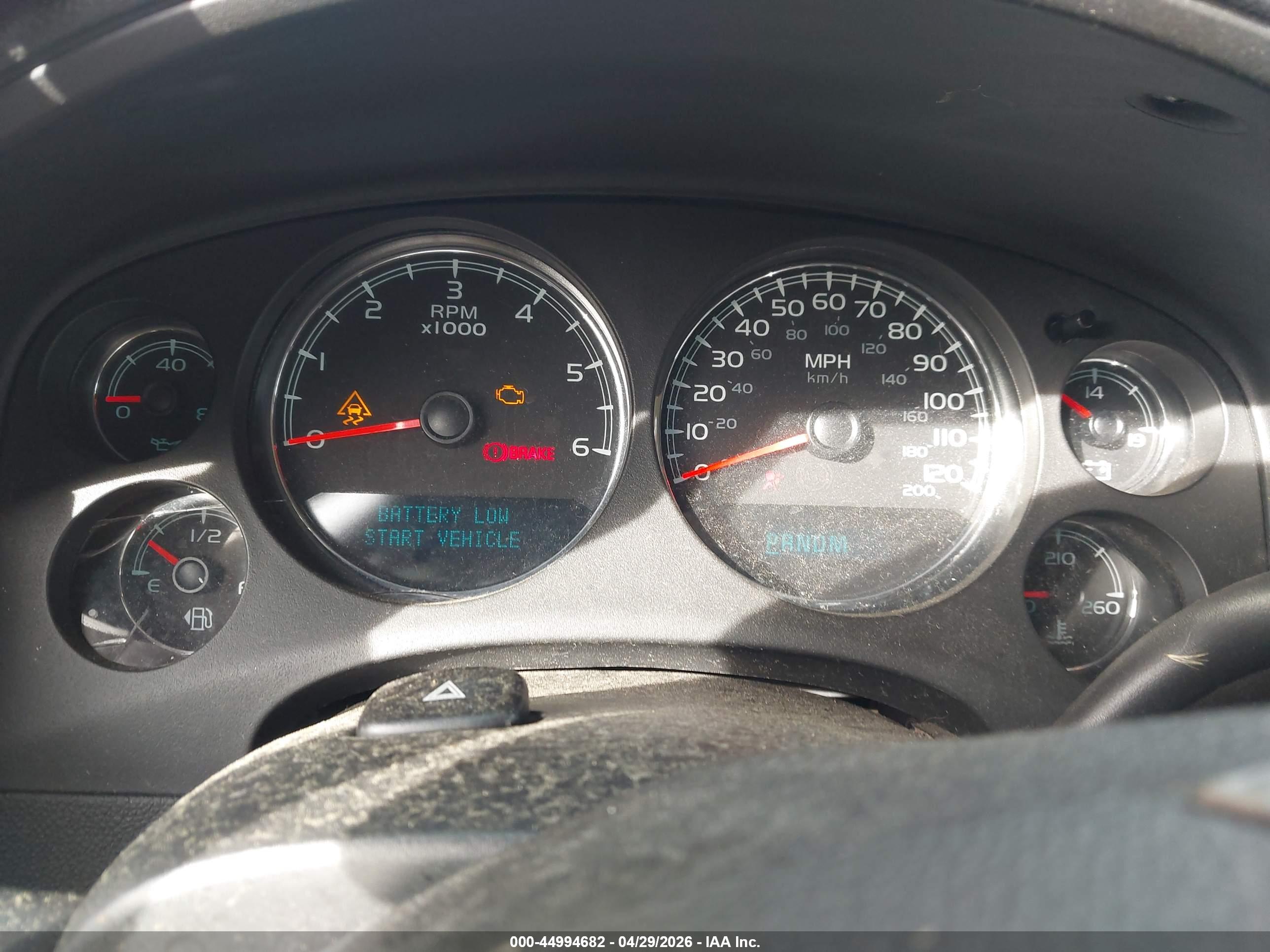 GMC YUKON image 7
