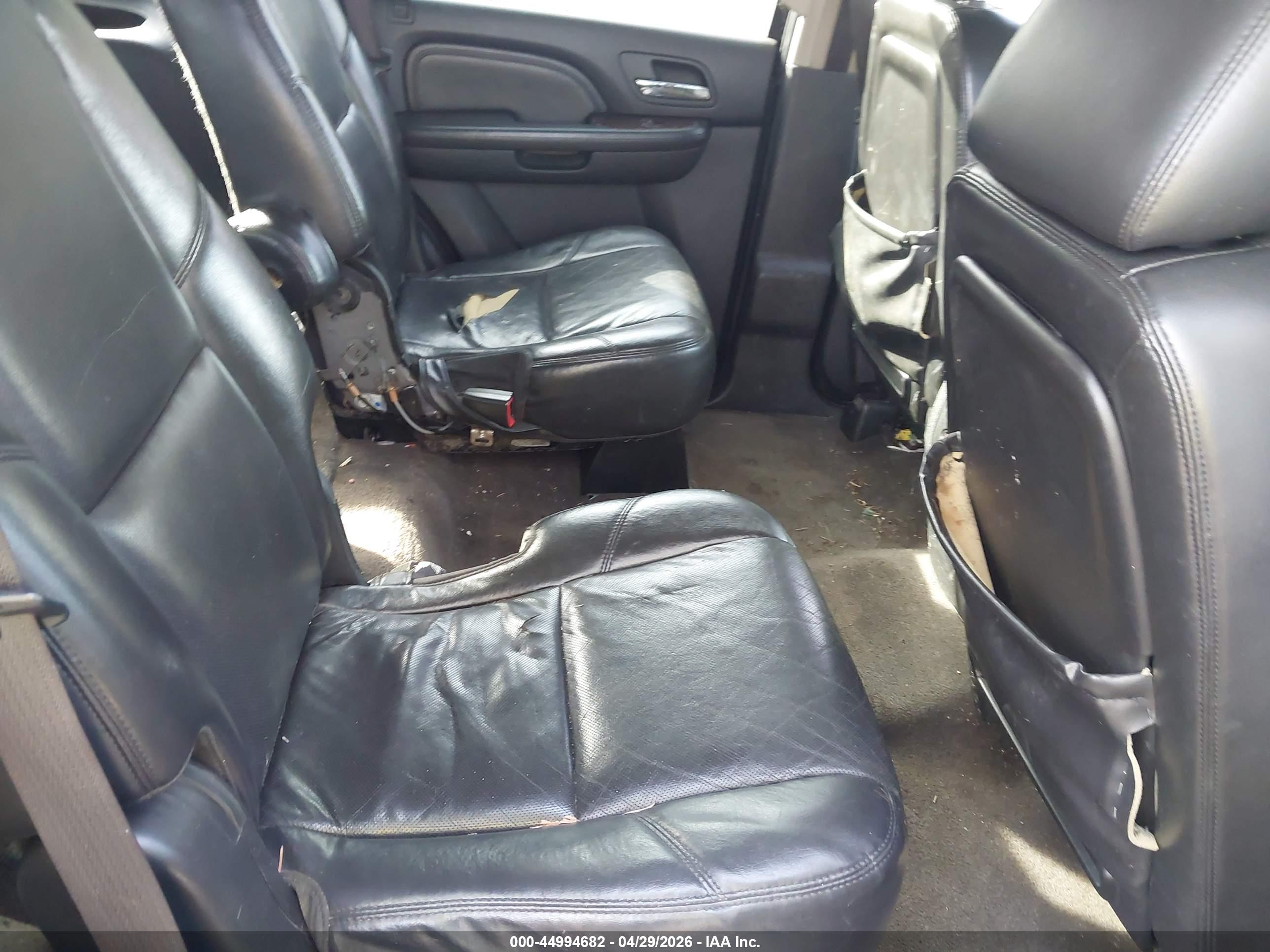 GMC YUKON image 8