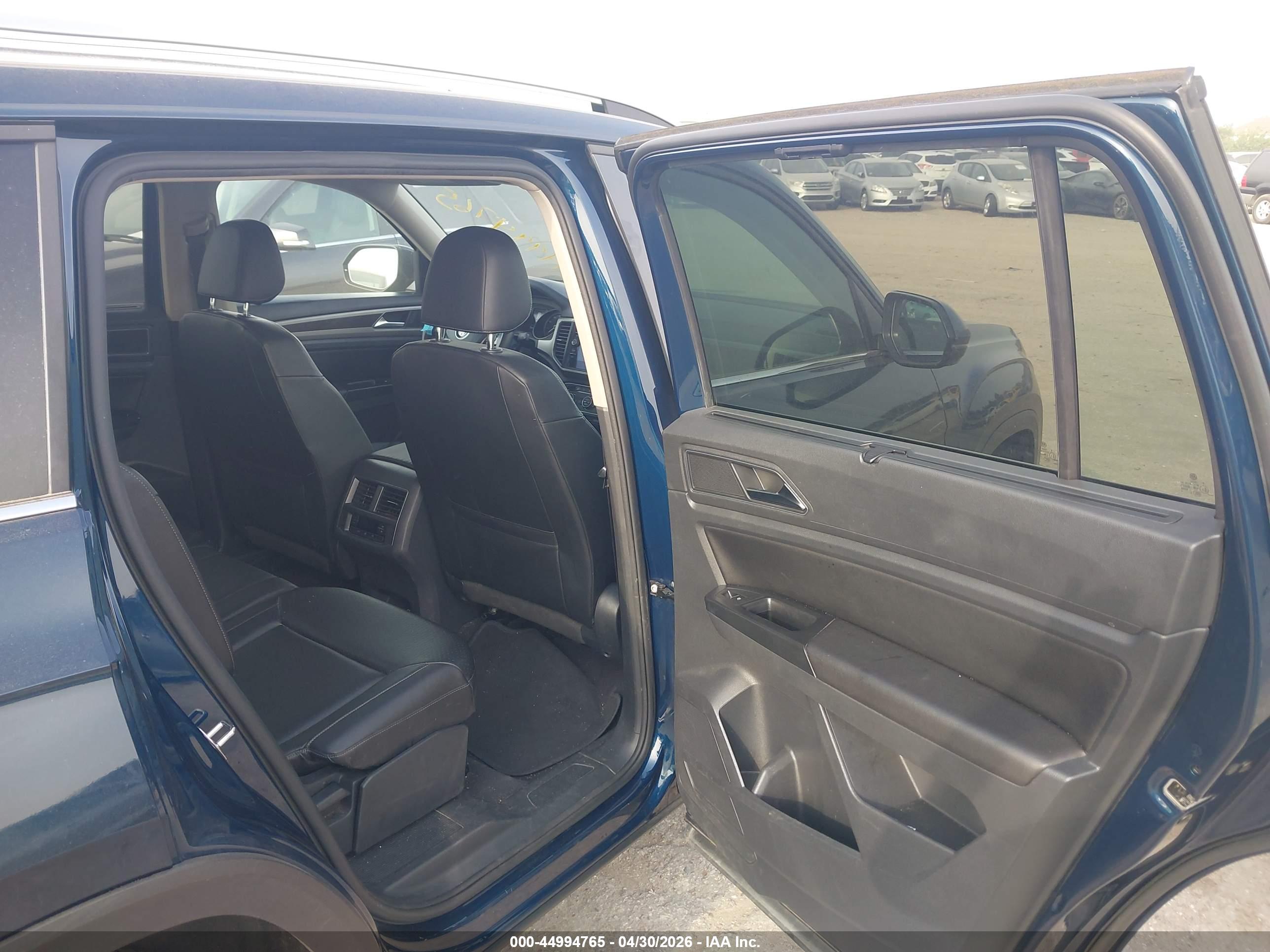 VOLKSWAGEN ATLAS image 8