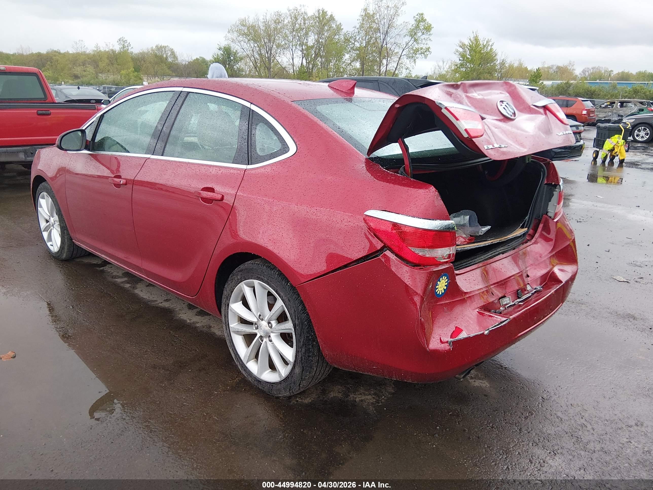 BUICK VERANO image 3
