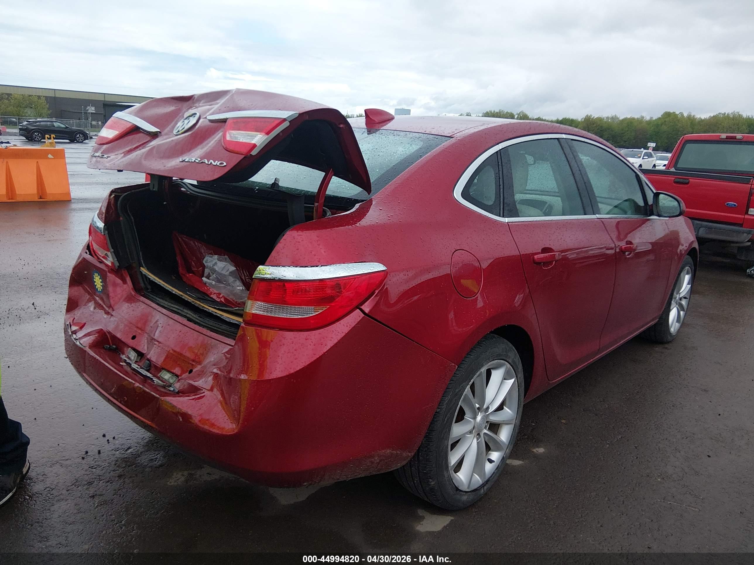 BUICK VERANO image 4