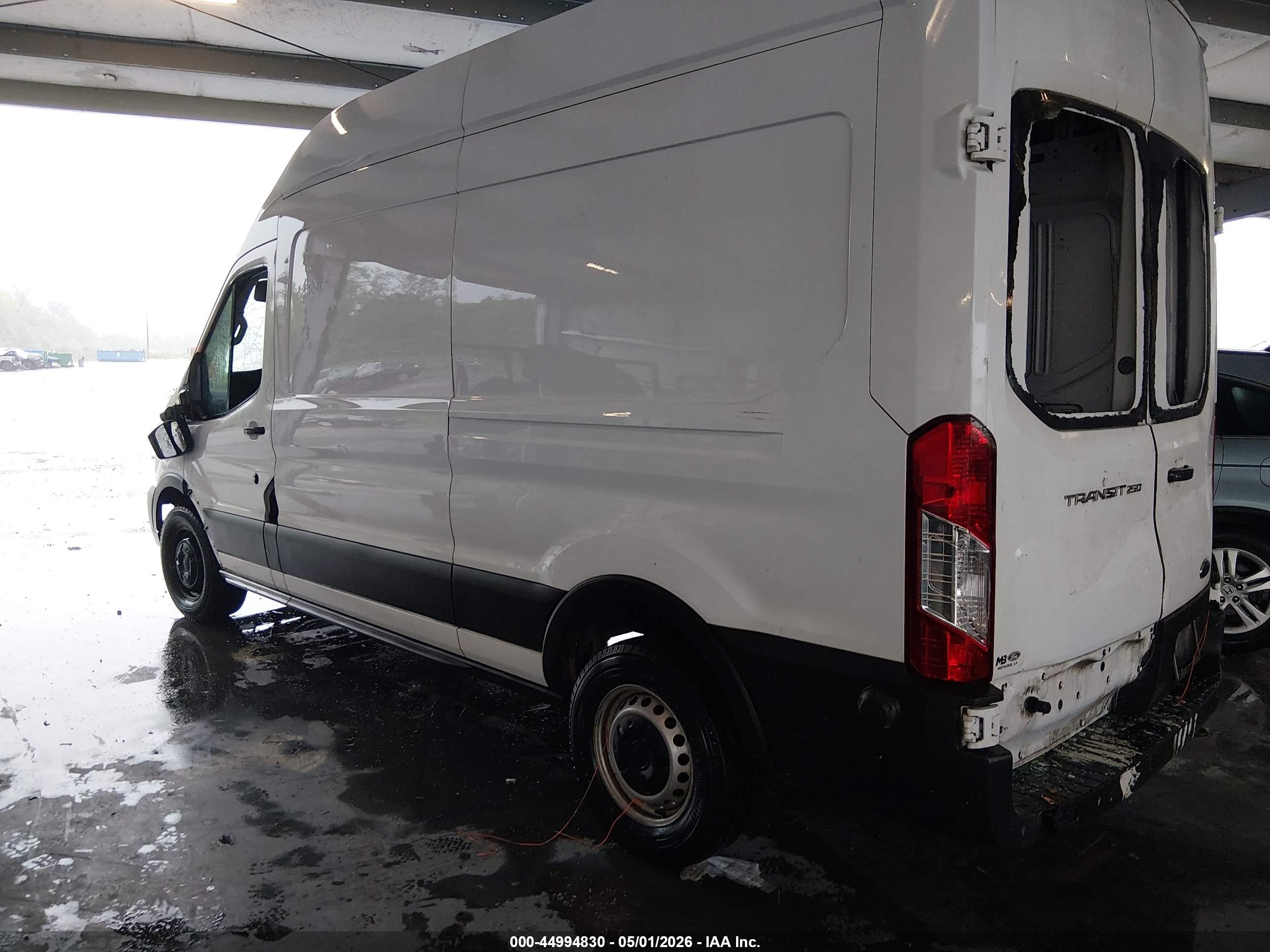FORD TRANSIT image 3
