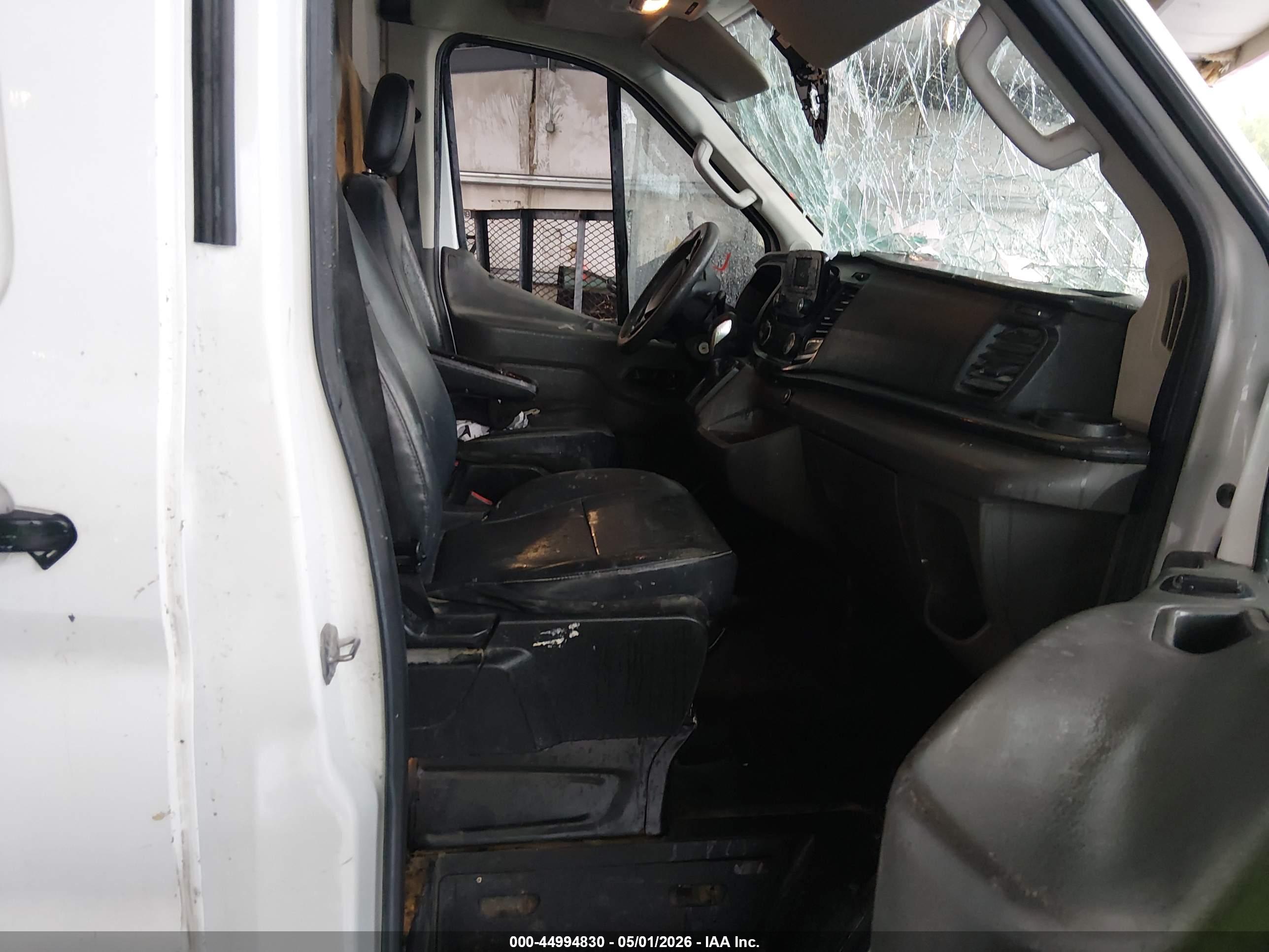 FORD TRANSIT image 5