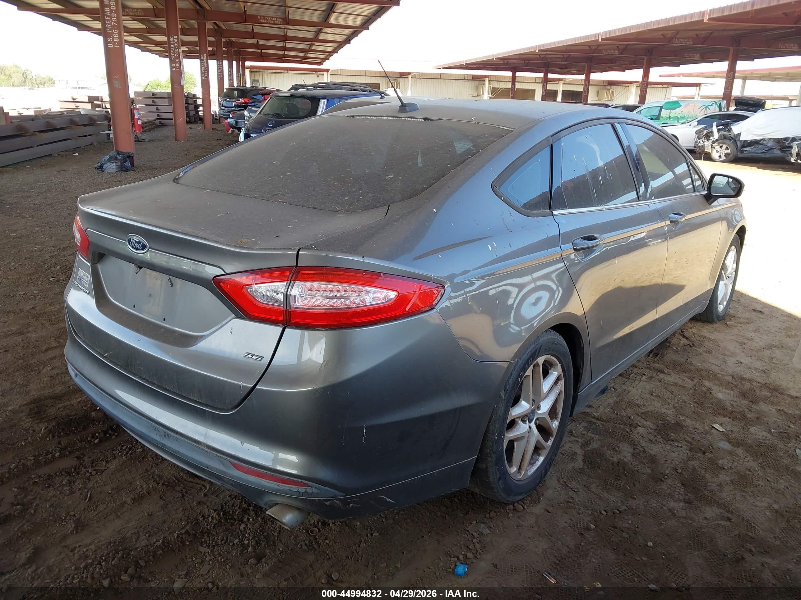 FORD FUSION image 4
