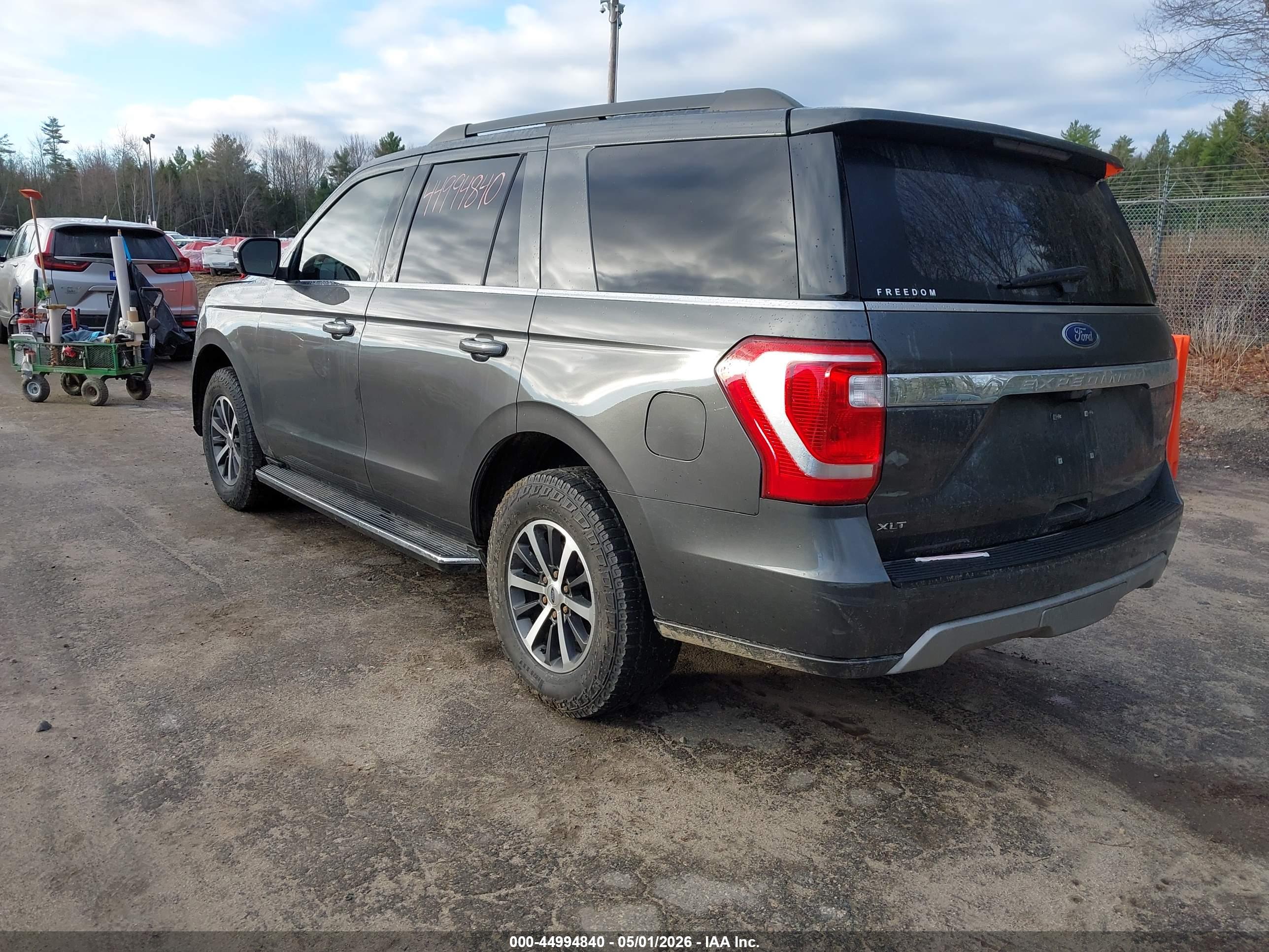 FORD EXPEDITION image 3