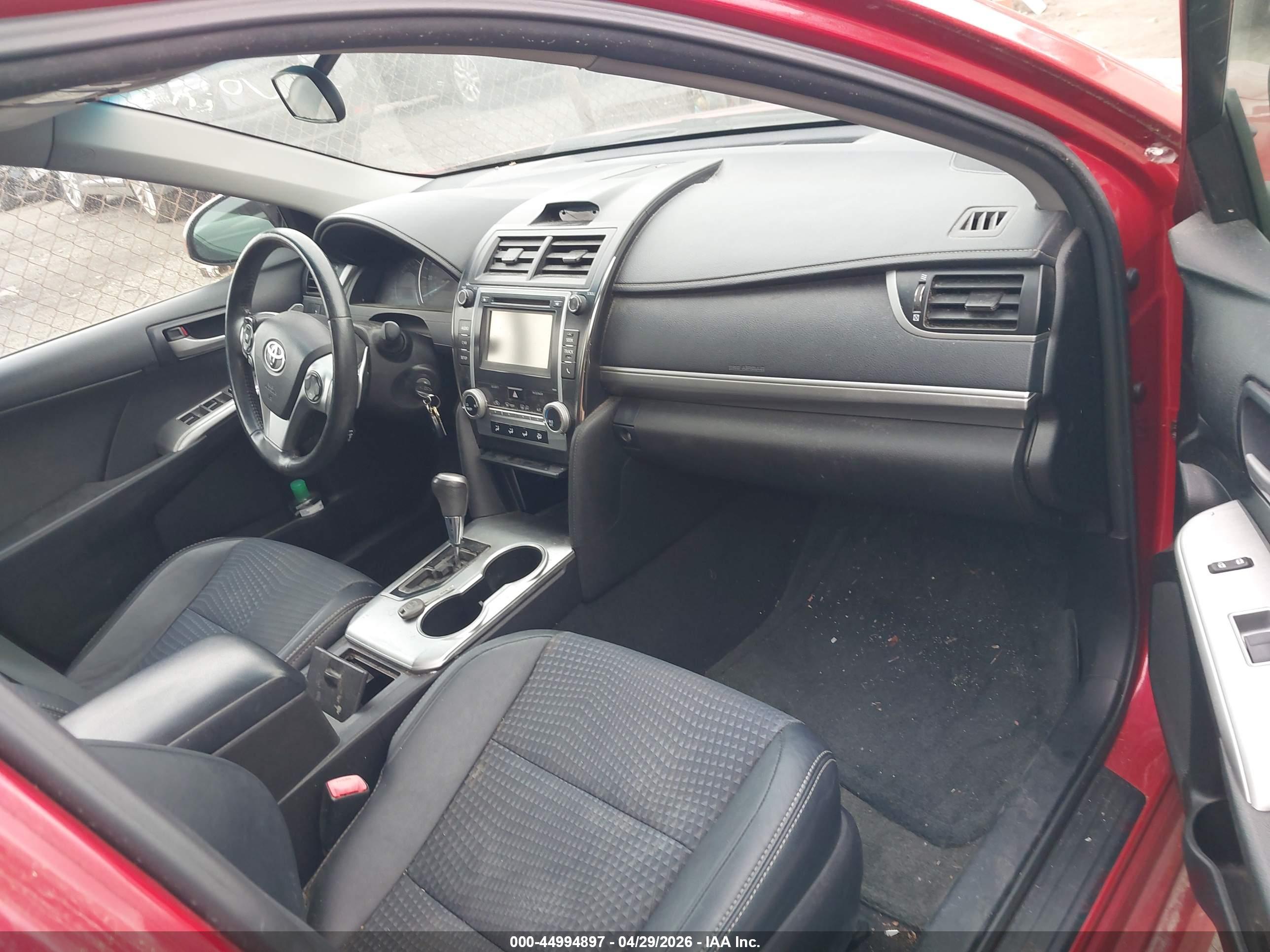 TOYOTA CAMRY image 5