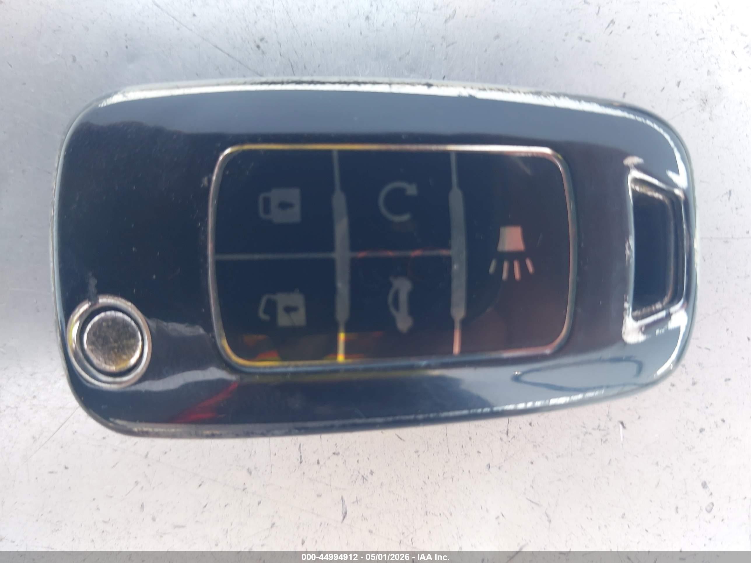 GMC TERRAIN image 11