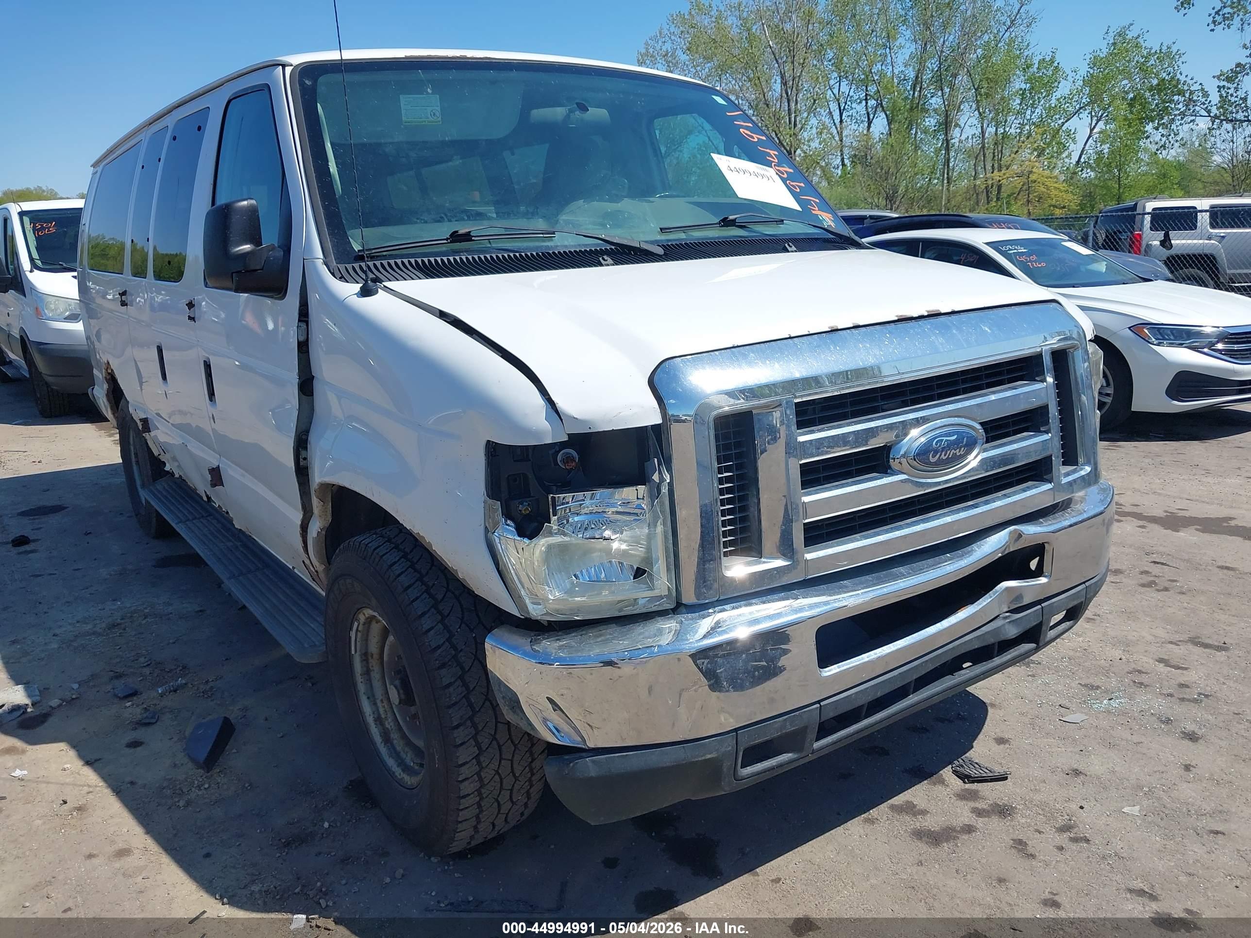 FORD E-350 image 6