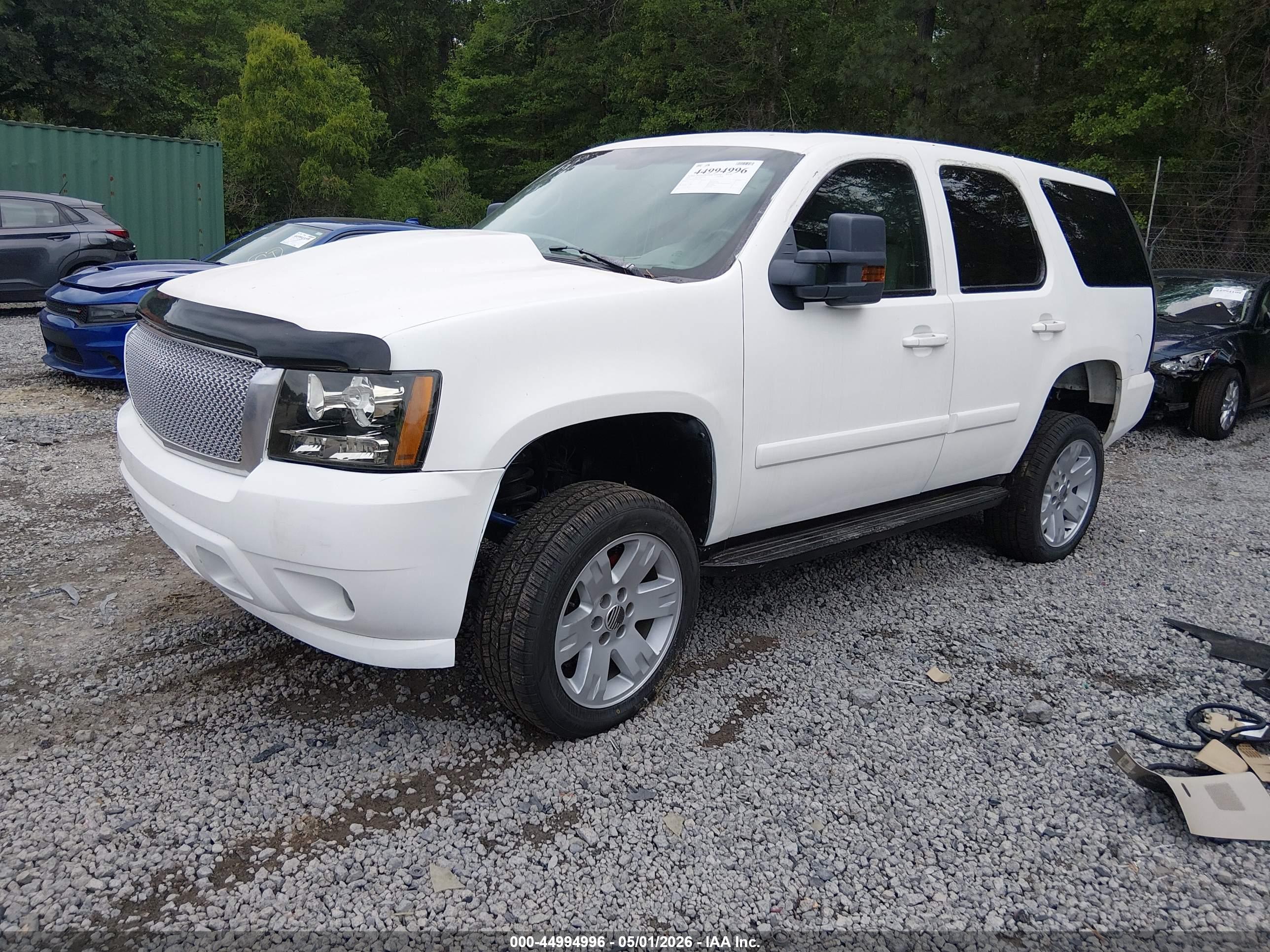 CHEVROLET TAHOE image 2