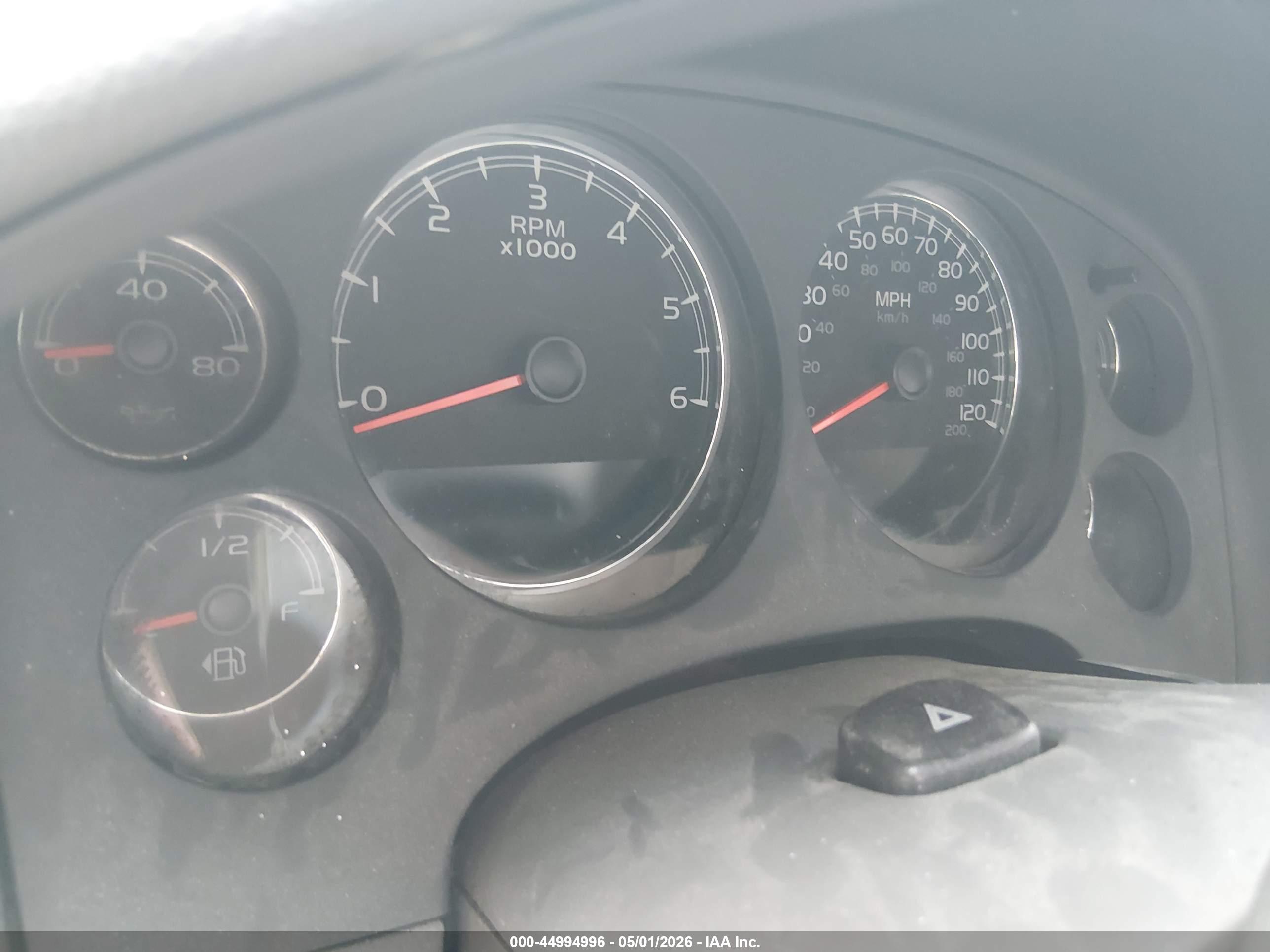 CHEVROLET TAHOE image 7